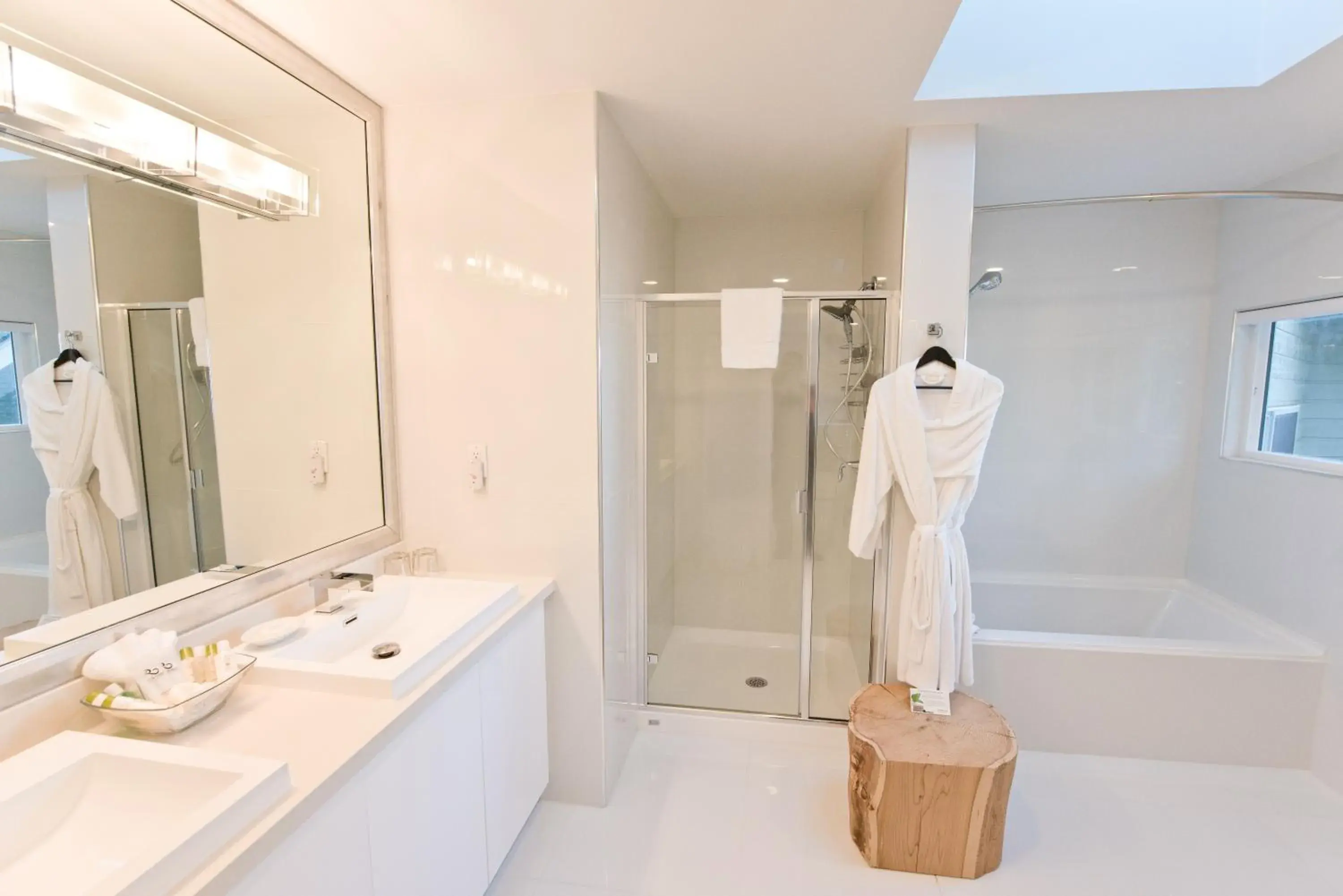 Bathroom in Rockwater Secret Cove Resort Bathroom in Rockwater Secret Cove Resort