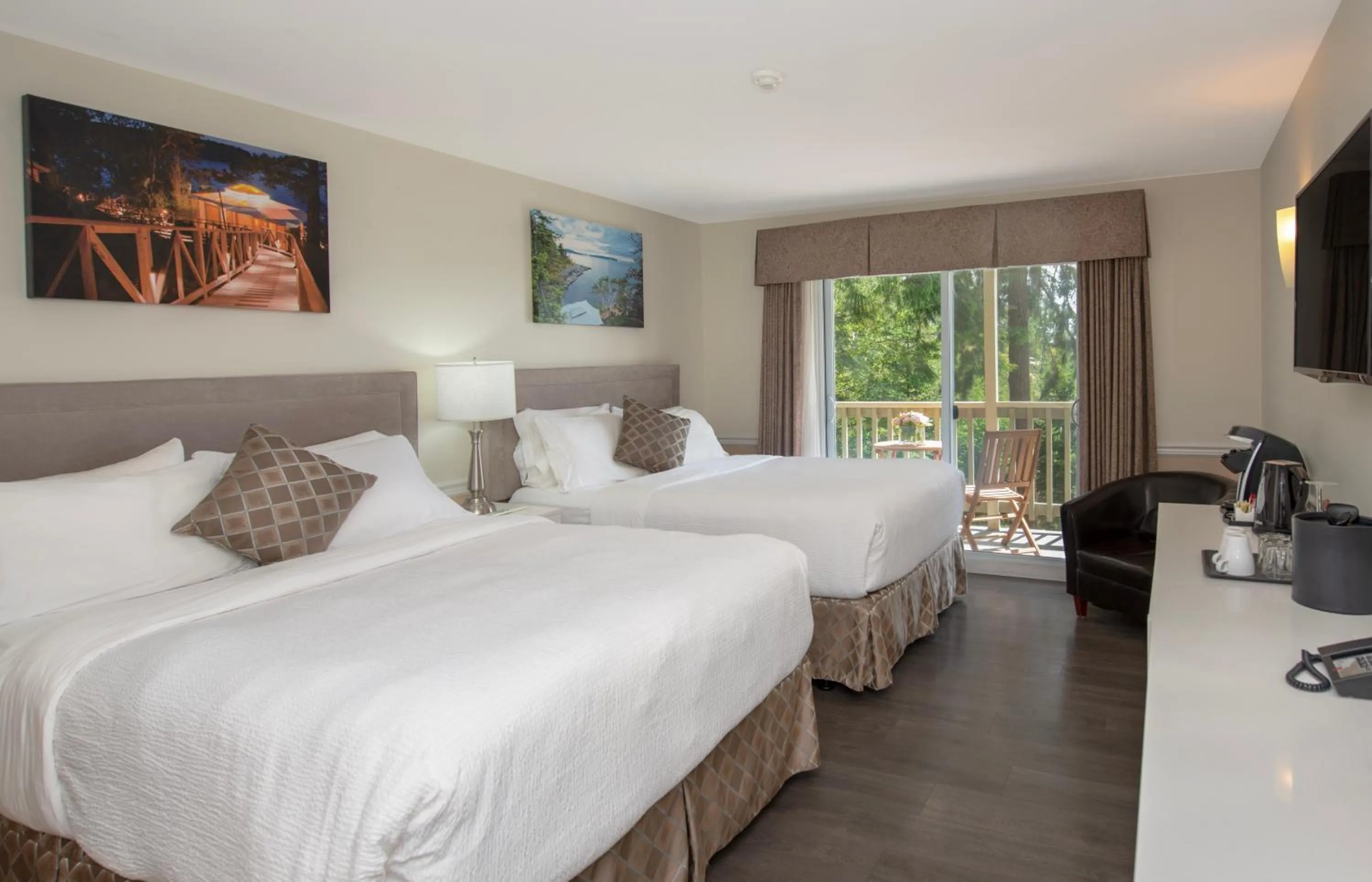 Bedroom, Bed in Rockwater Secret Cove Resort