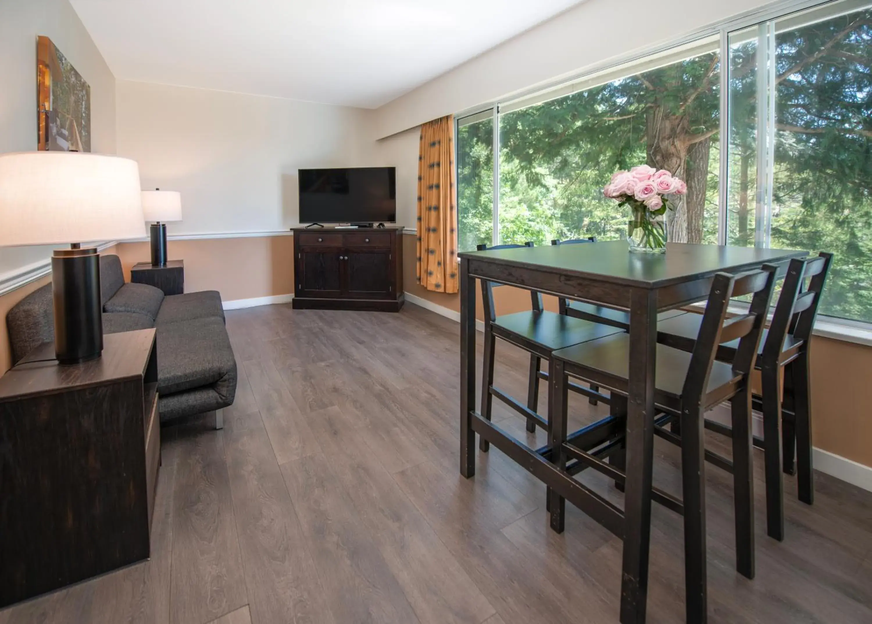 Living room in Rockwater Secret Cove Resort Living room in Rockwater Secret Cove Resort