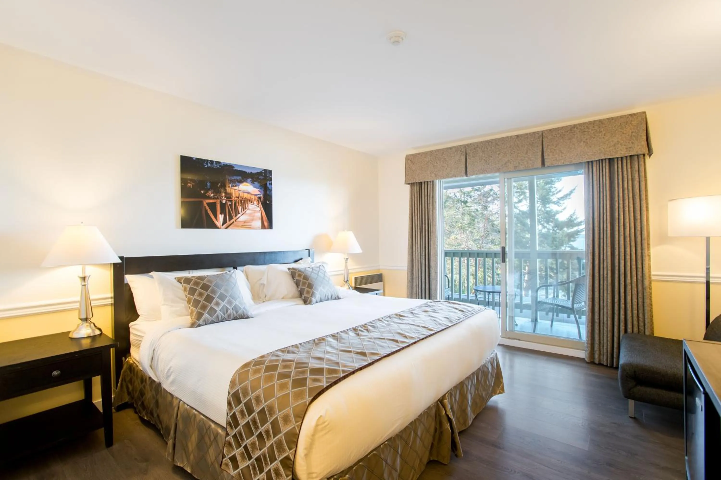 King Suite with Ocean View in Rockwater Secret Cove Resort