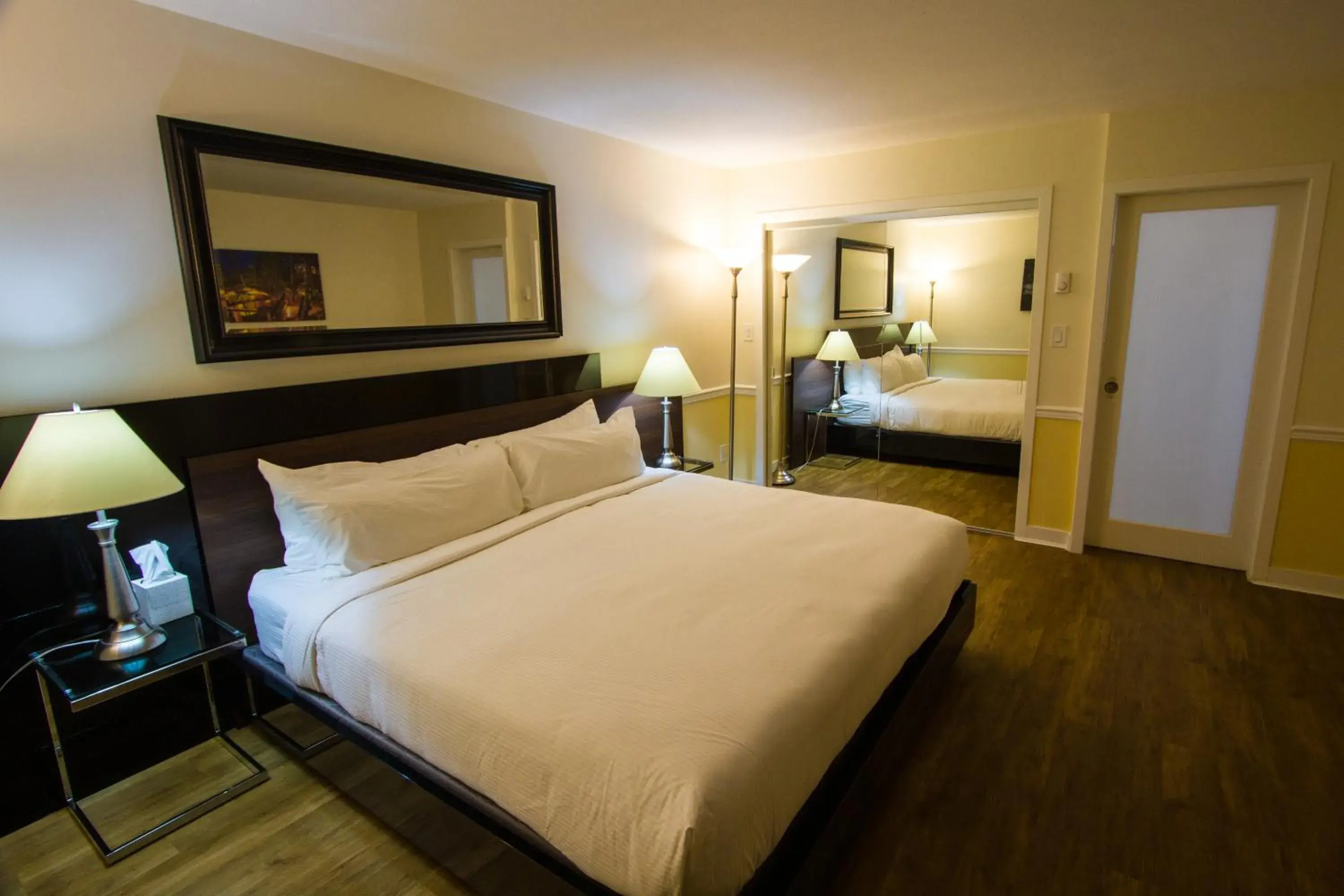 Superior King Suite in Rockwater Secret Cove Resort Superior King Suite in Rockwater Secret Cove Resort