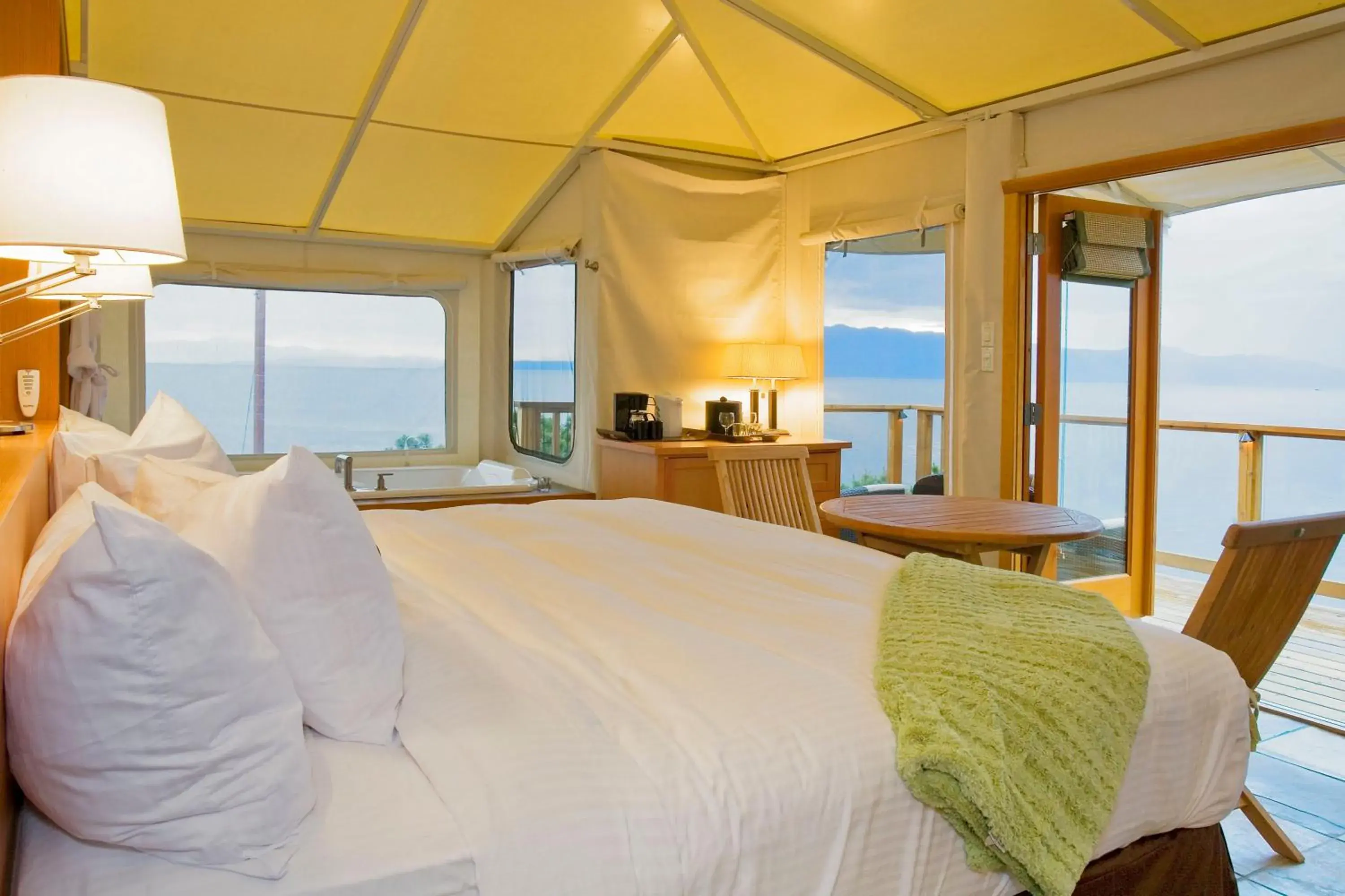 Bedroom, Bed in Rockwater Secret Cove Resort Bedroom, Bed in Rockwater Secret Cove Resort