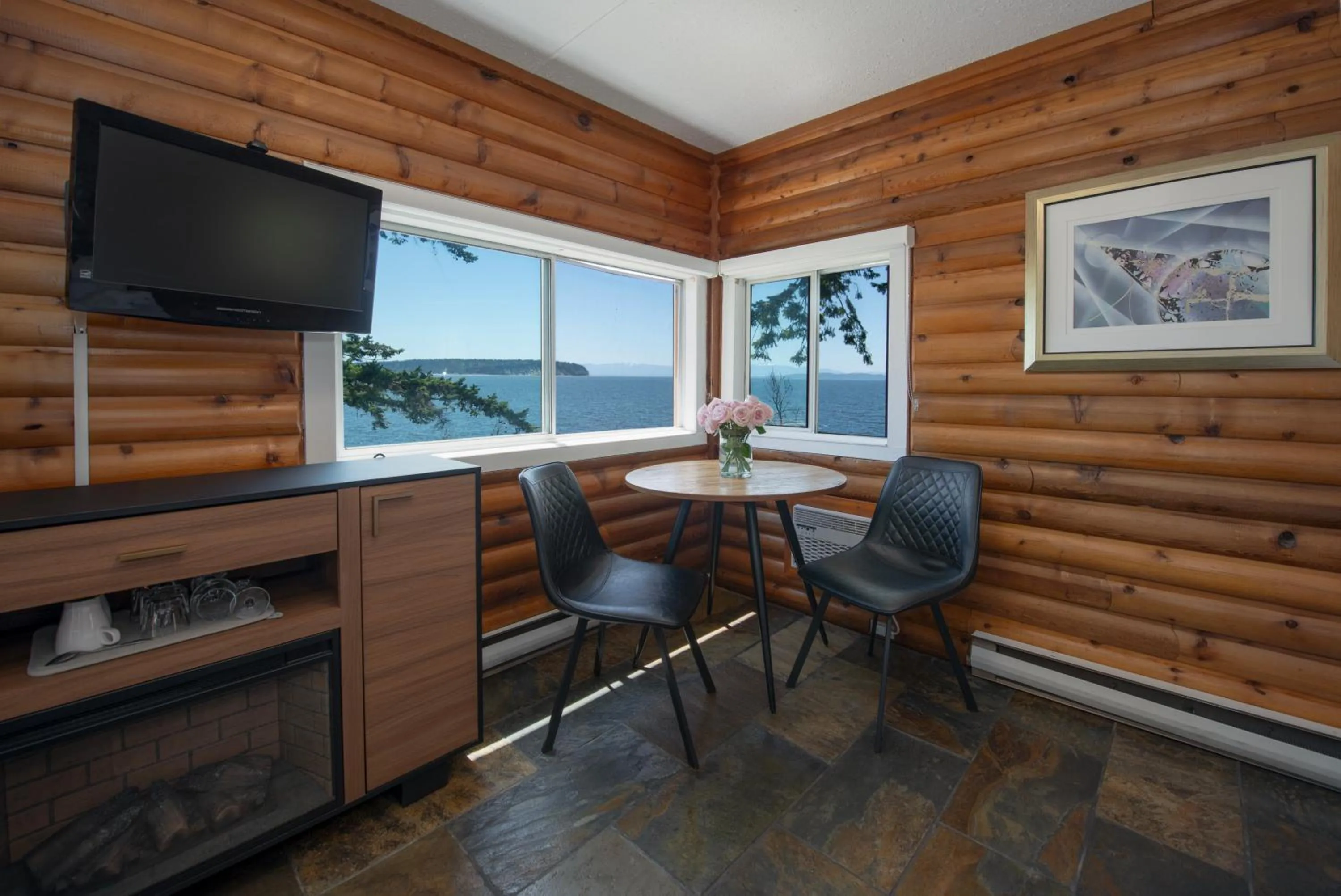 Living room in Rockwater Secret Cove Resort