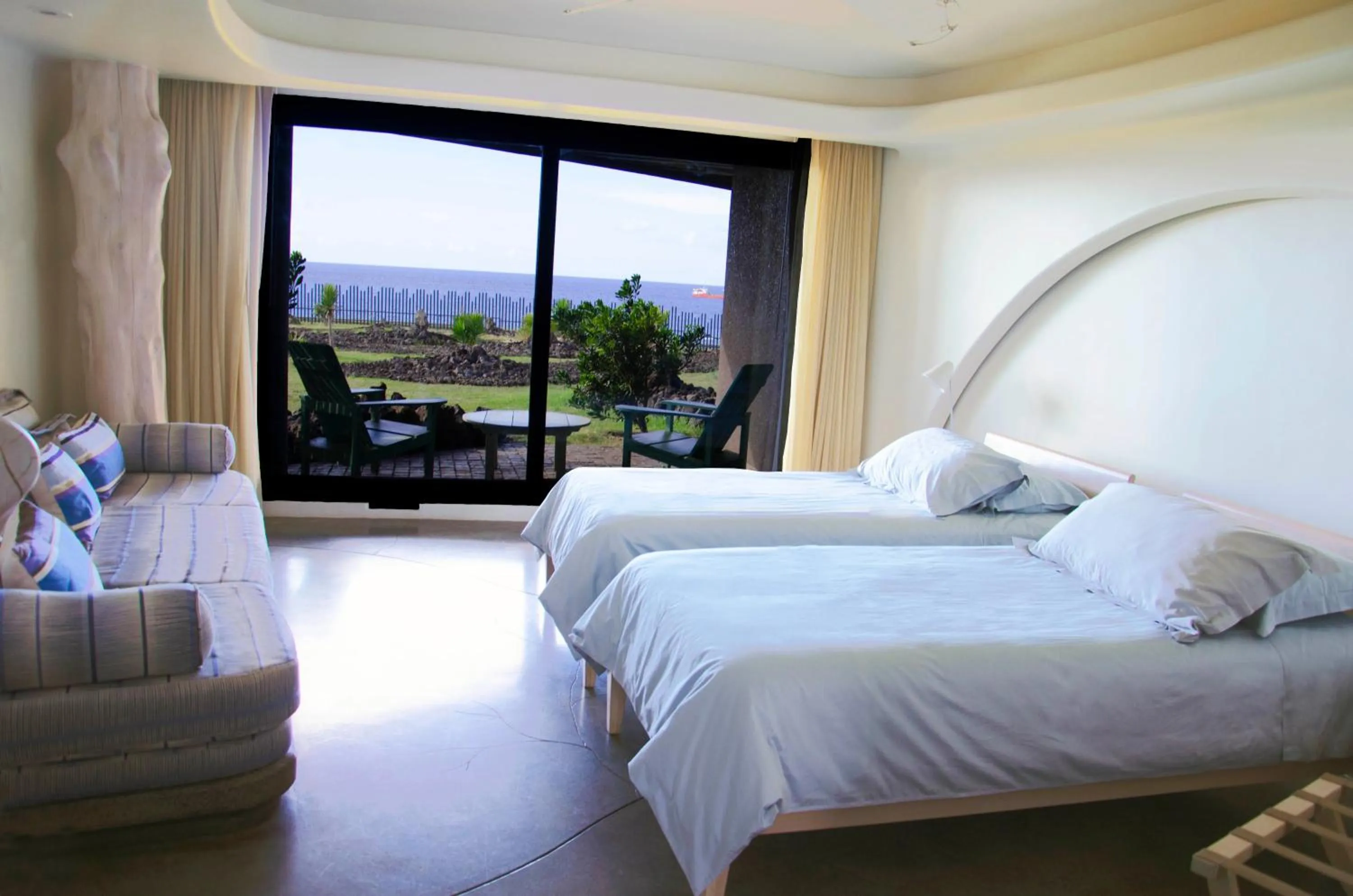 Bedroom, Bed in Nayara Hangaroa