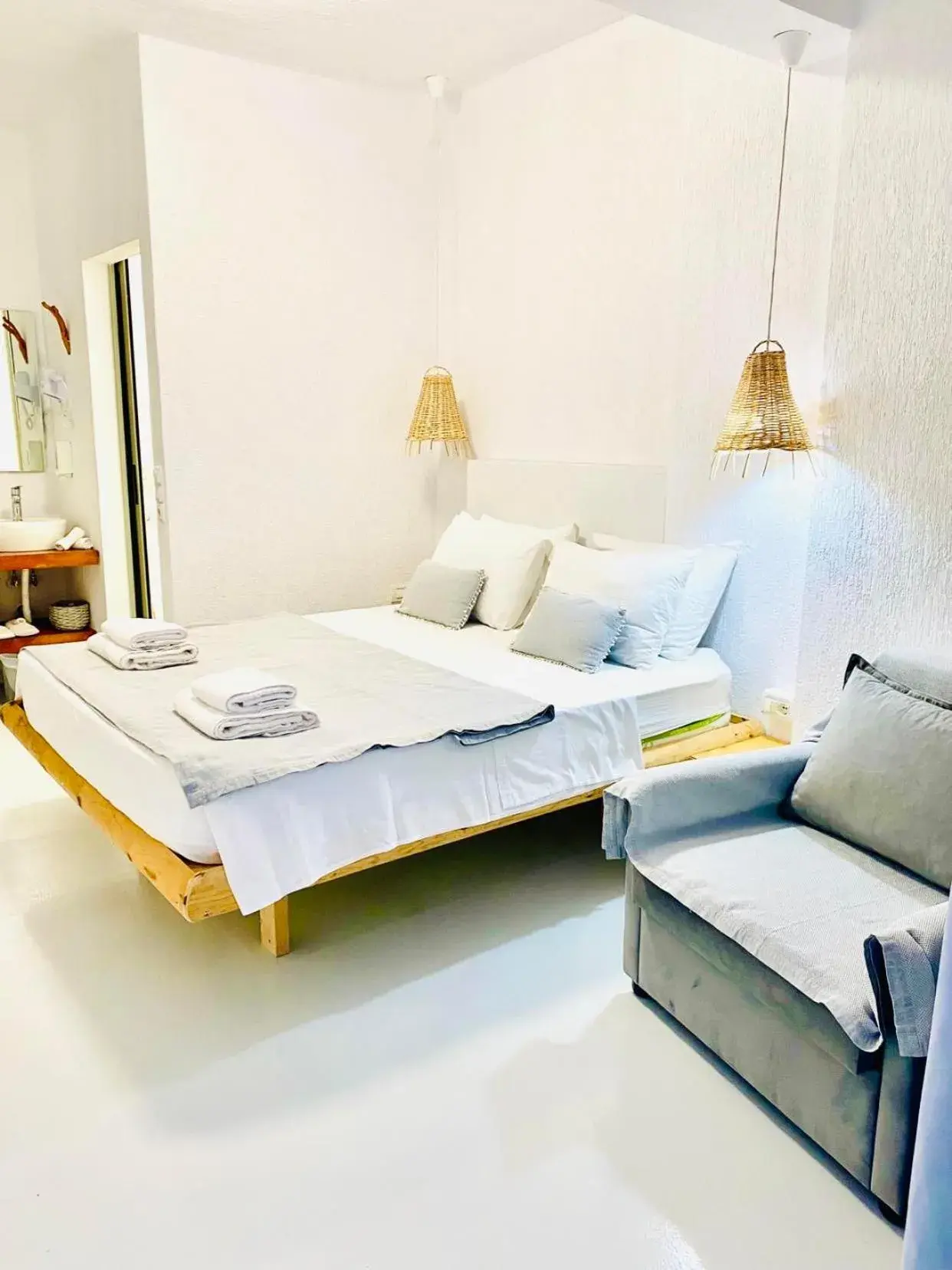 Comfort Double Room with Balcony (no sea view) in Geo & Art Boutique Hotel Himara Comfort Double Room with Balcony (no sea view) in Geo & Art Boutique Hotel Himara