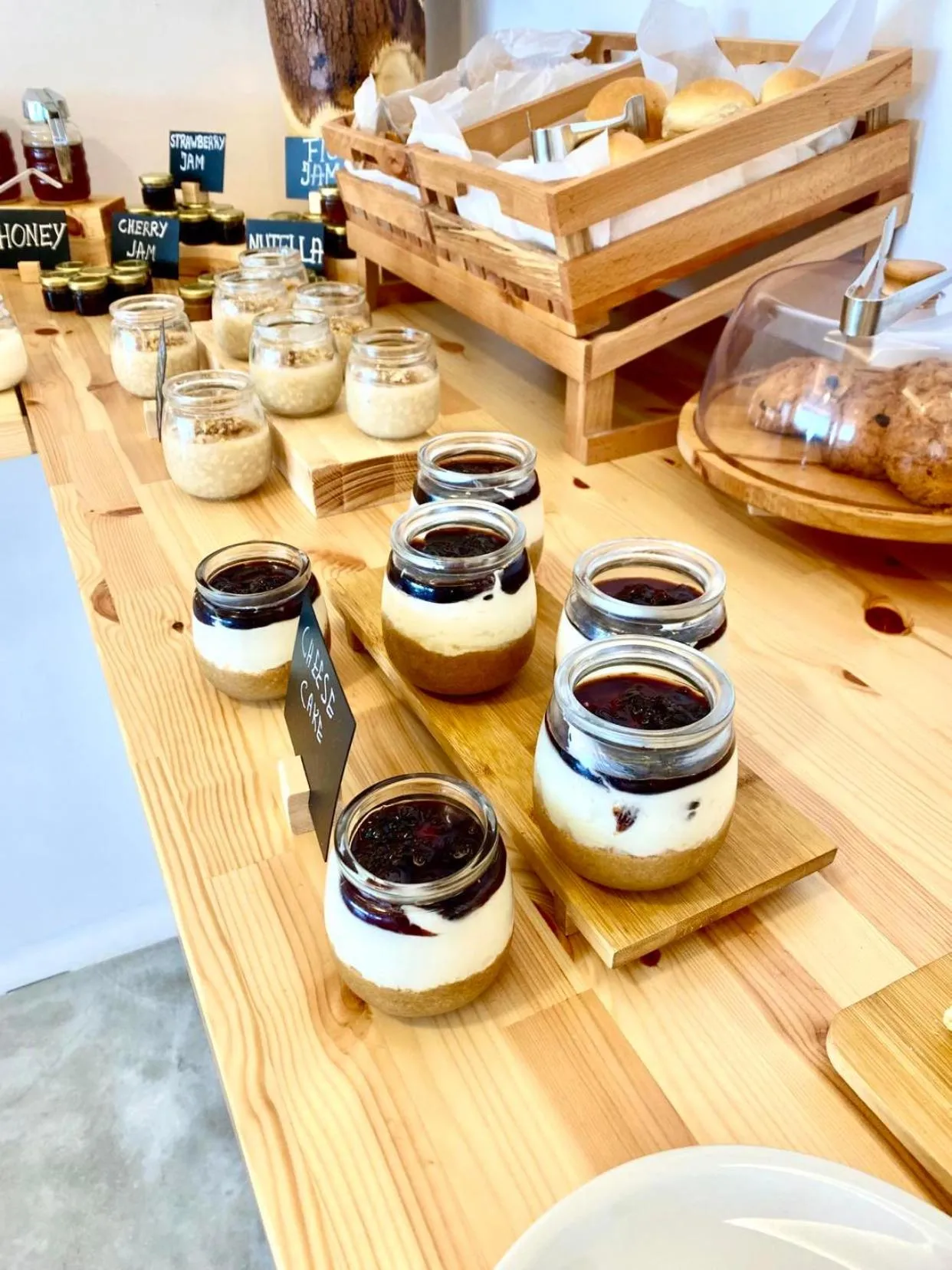 Restaurant/places to eat in Geo & Art Boutique Hotel Himara