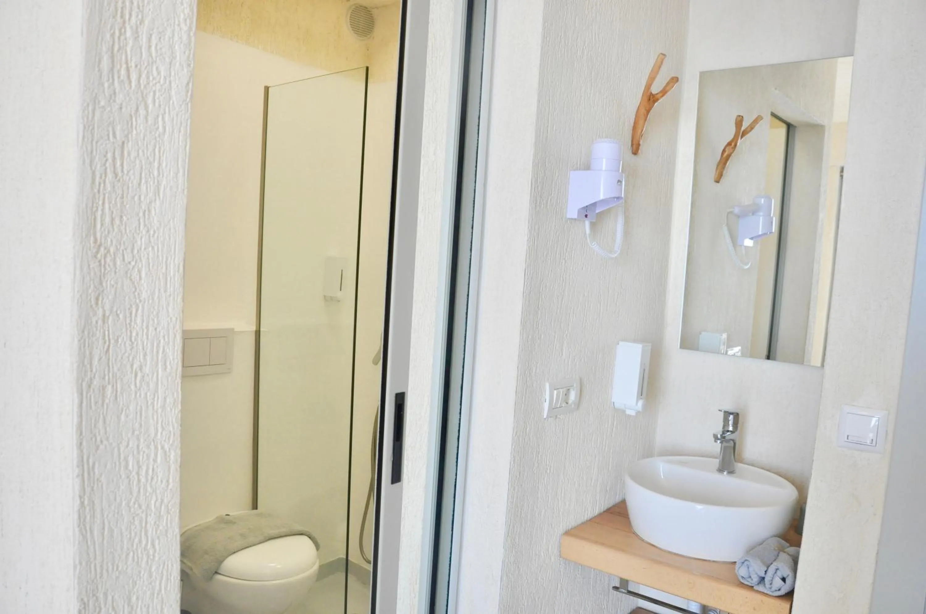 Shower in Geo & Art Boutique Hotel Himara