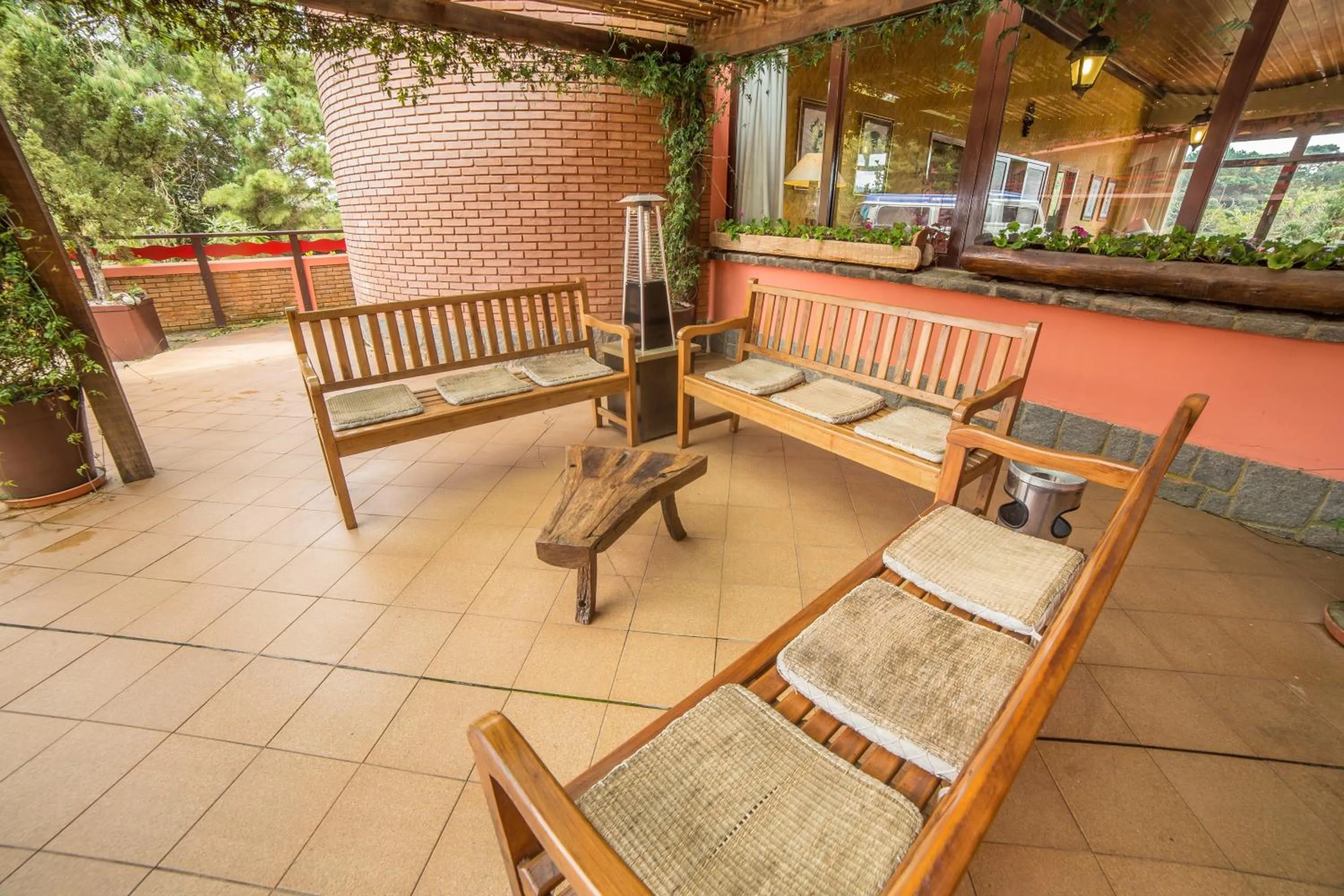 Balcony/Terrace in Hotel Recanto São Cristóvão - Próximo ao parque Tarundu