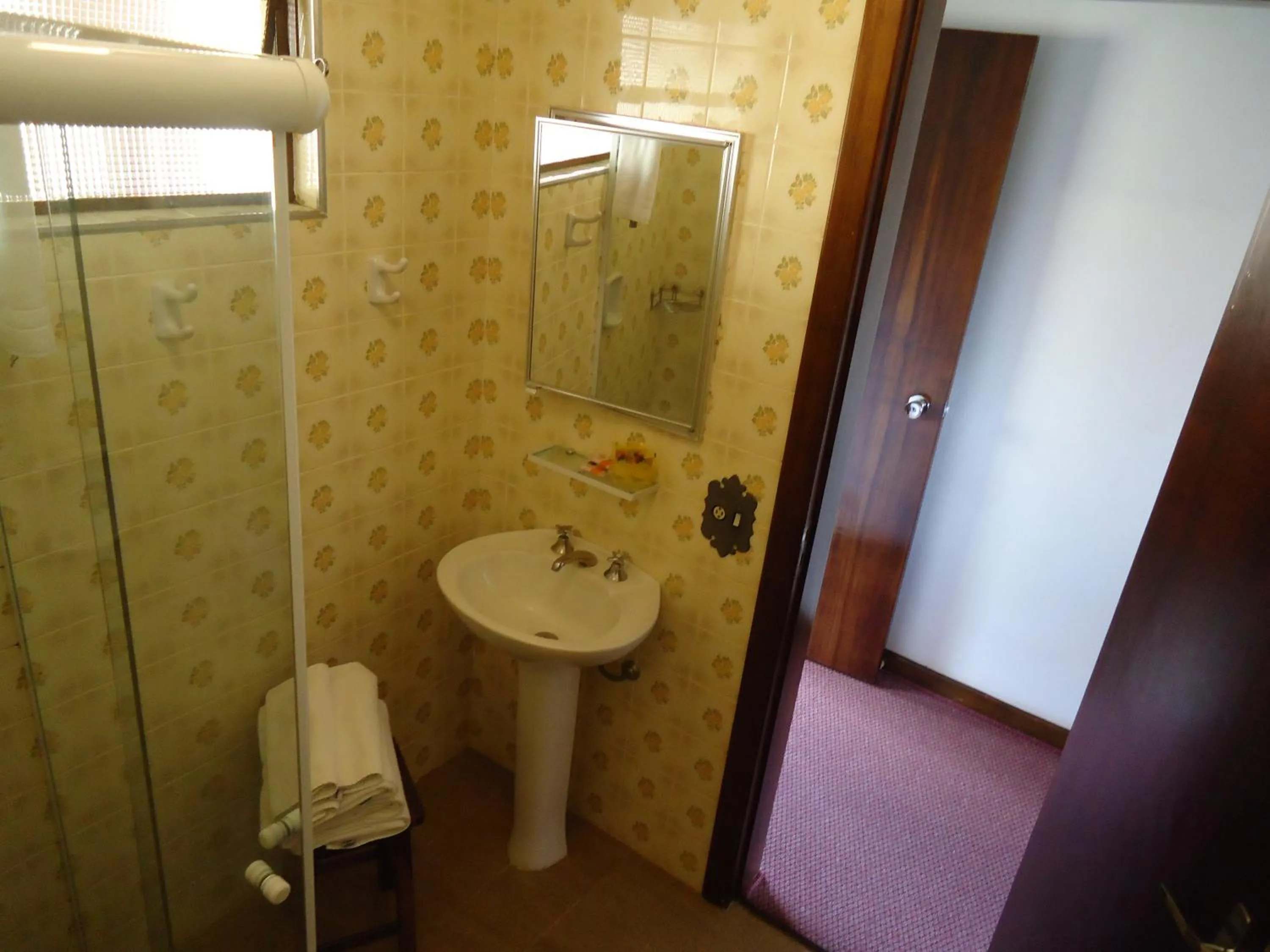 Shower in Hotel Recanto São Cristóvão - Próximo ao parque Tarundu