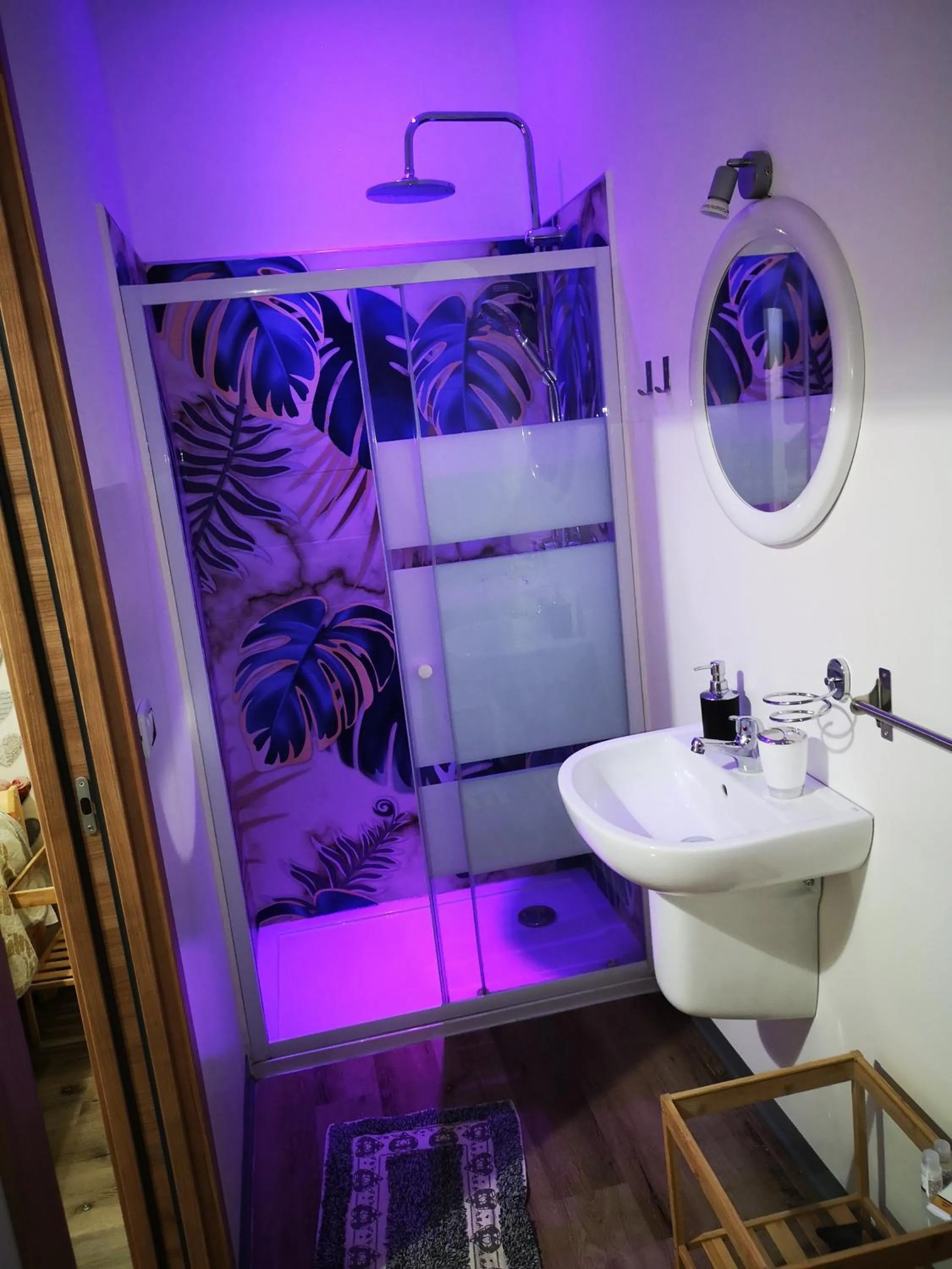 Shower in B&B Tonnarella Beach