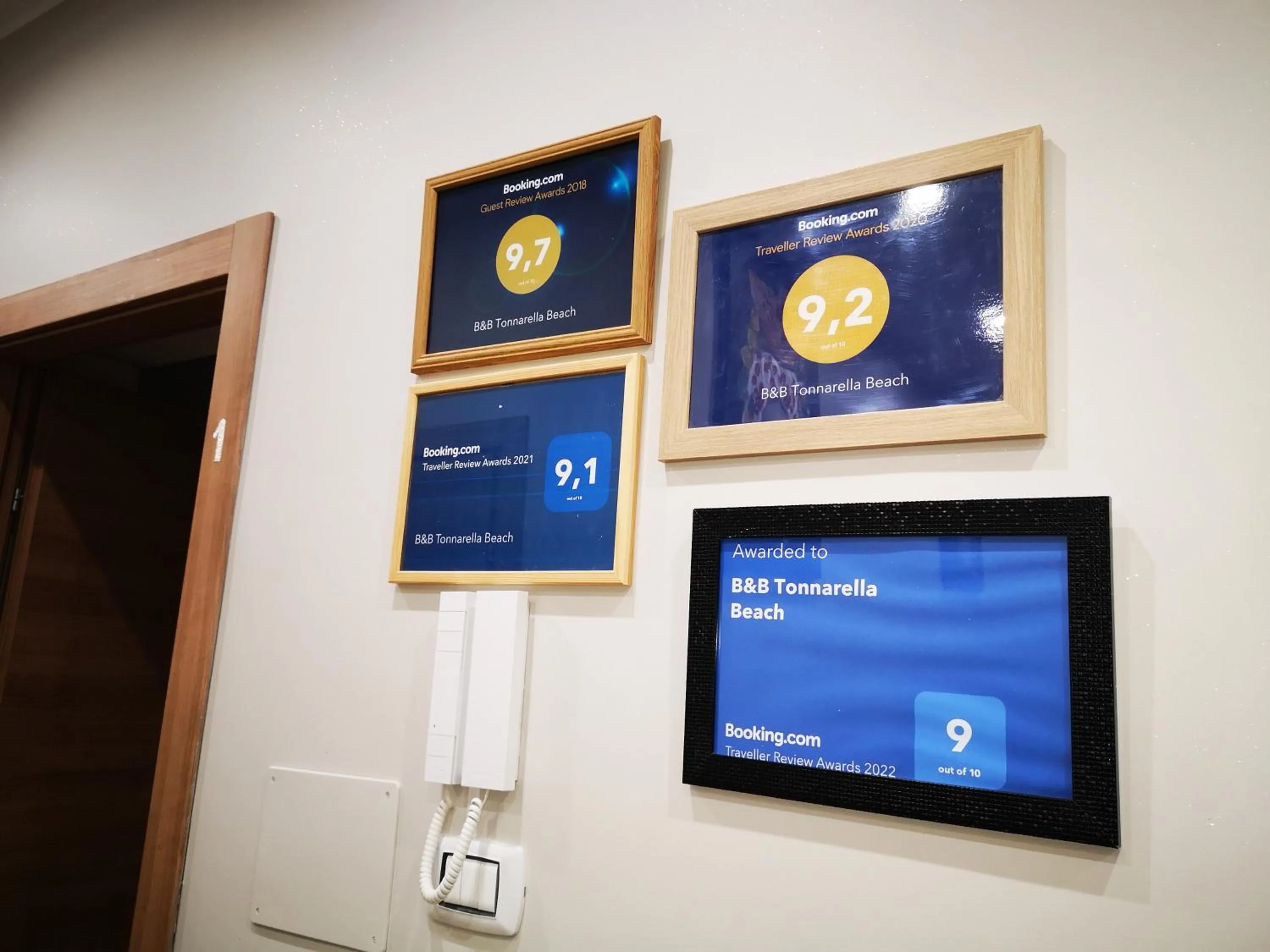 Certificate/Award in B&B Tonnarella Beach