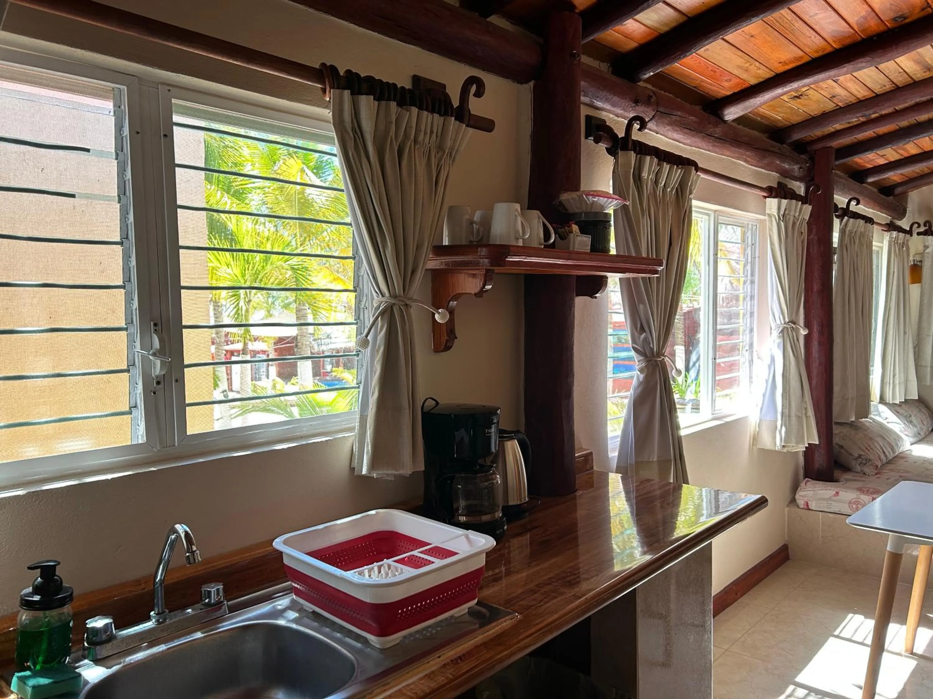 The Diving Lodge Downtown