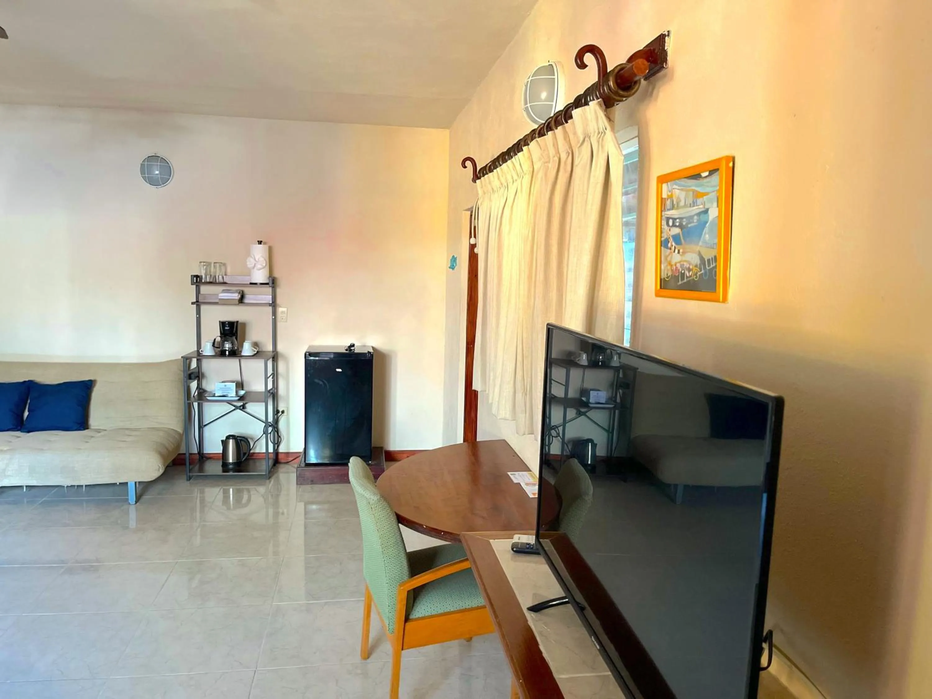 The Diving Lodge Downtown