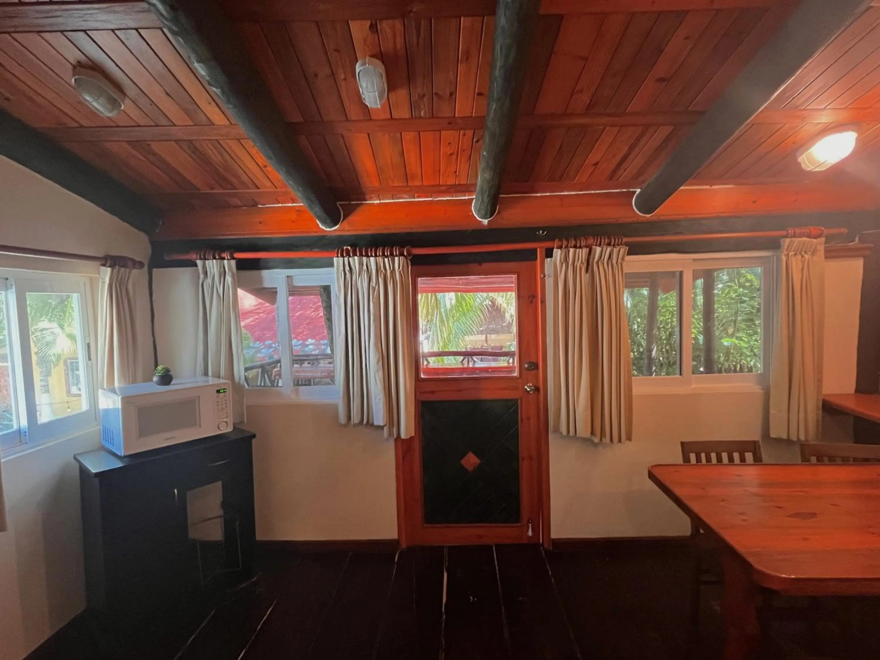 The Diving Lodge Downtown