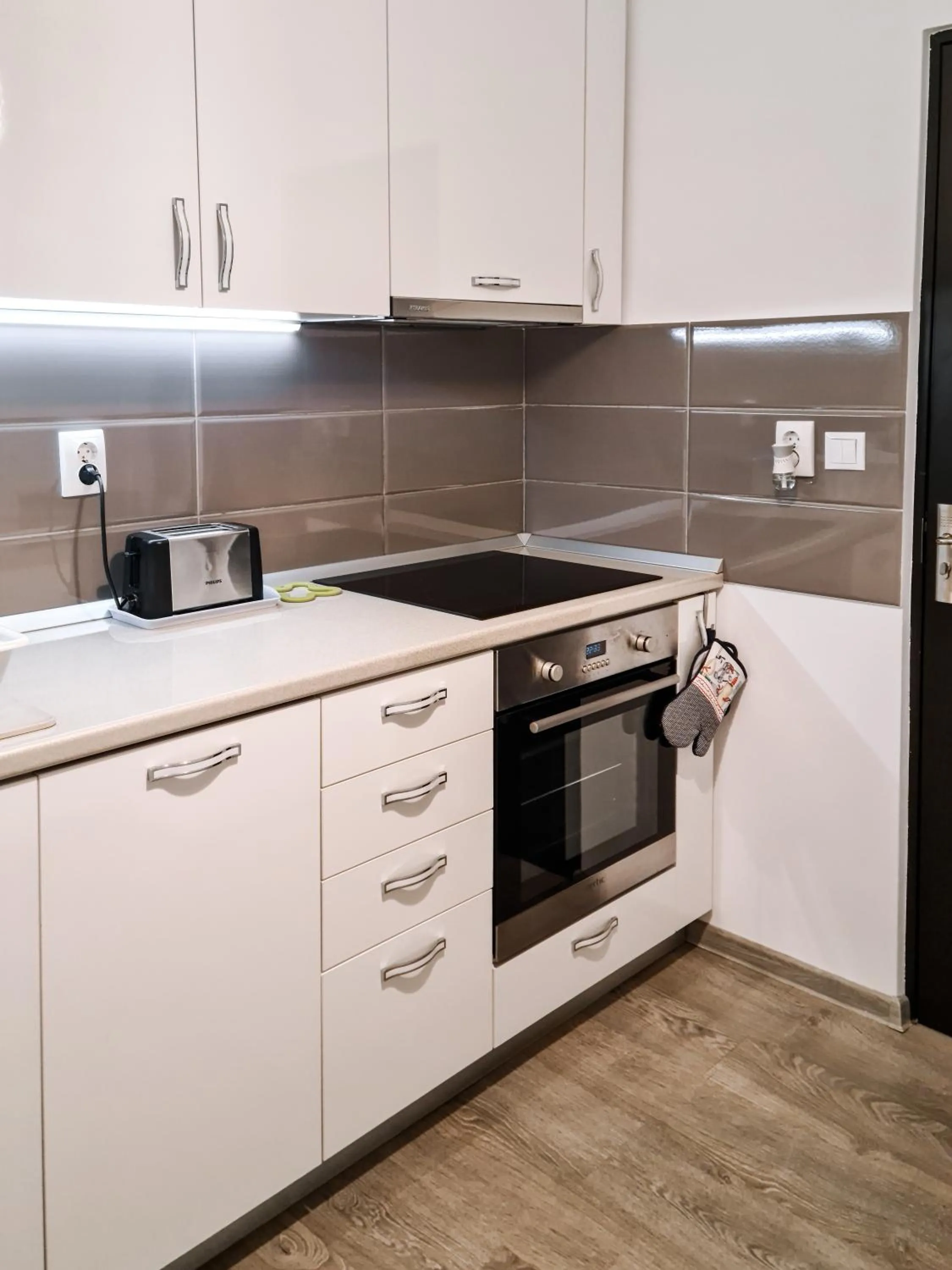 Apartament Alina - la parter & parcare rezervata