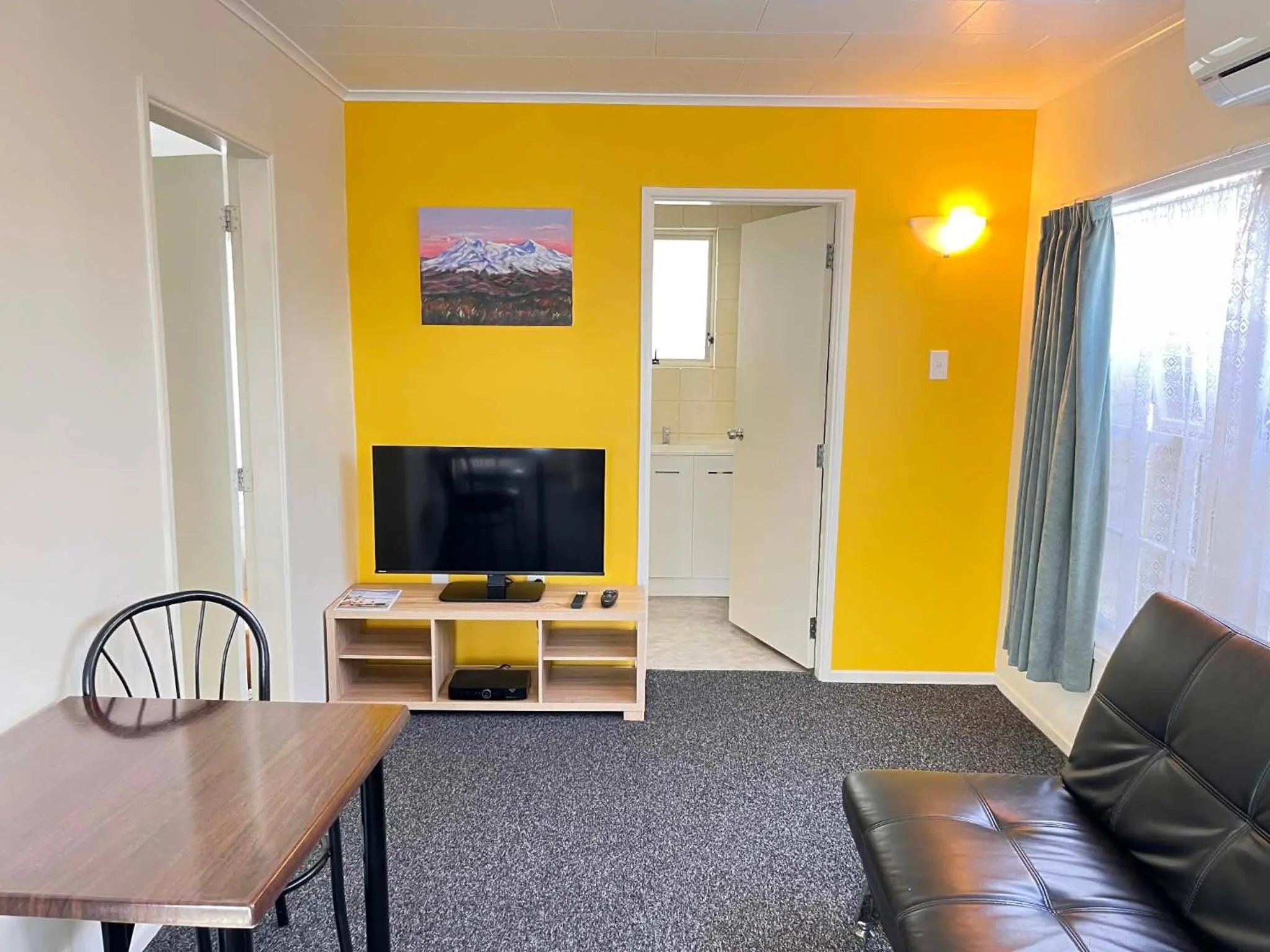 Living room in Kowhai Motel Rotorua
