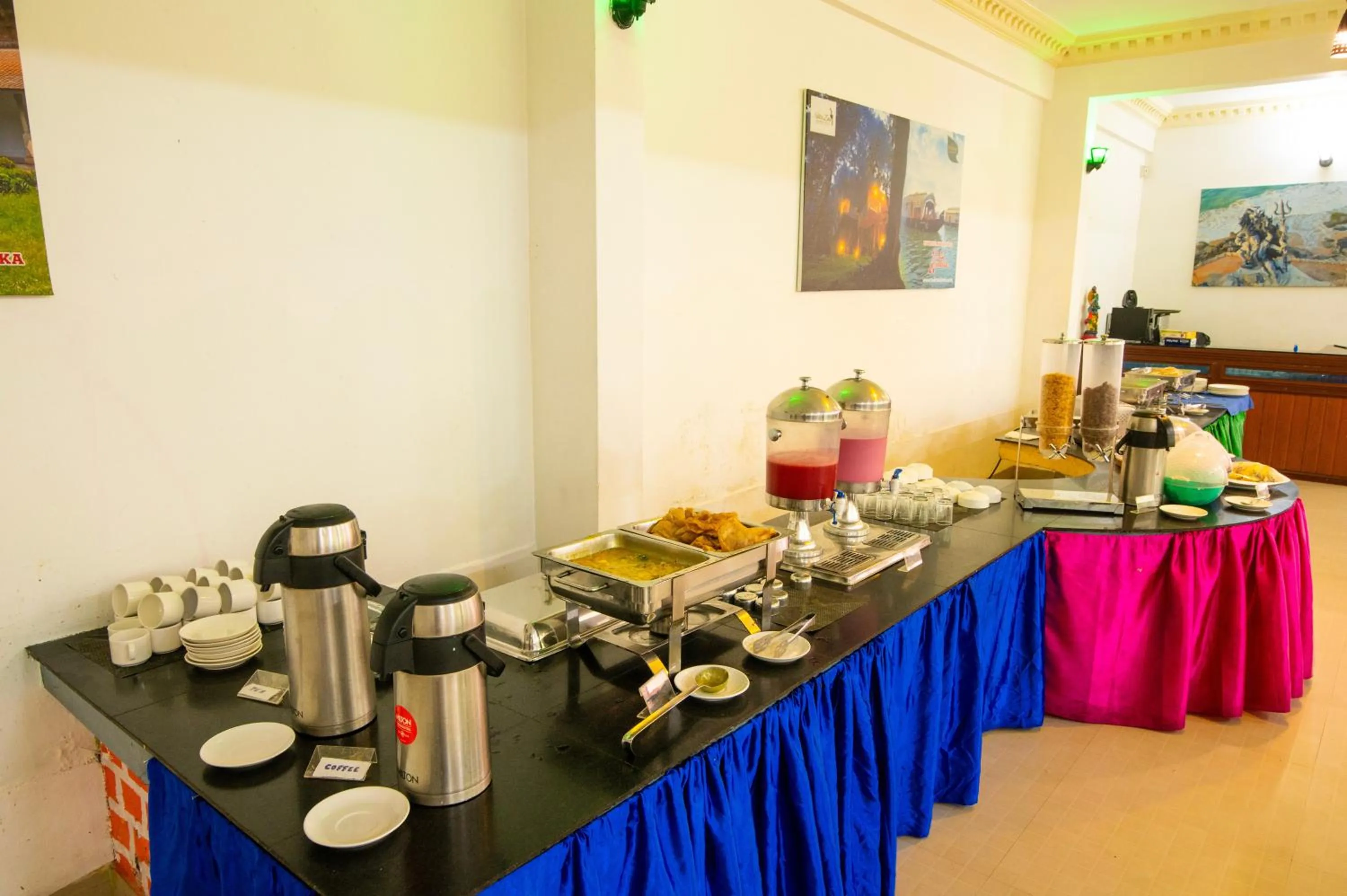 Buffet breakfast in Jasmine Palace