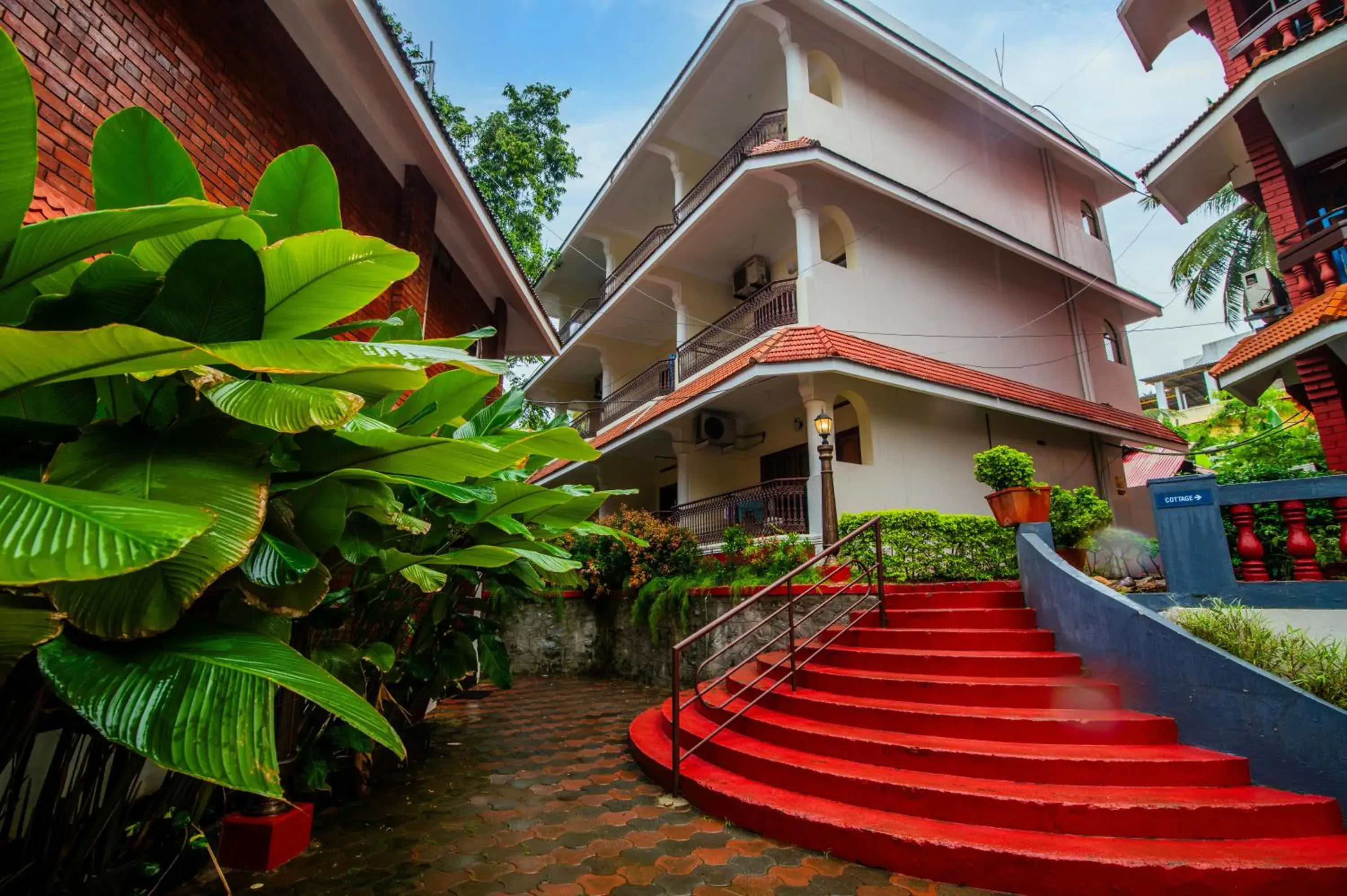 Property building in Jasmine Palace Property building in Jasmine Palace
