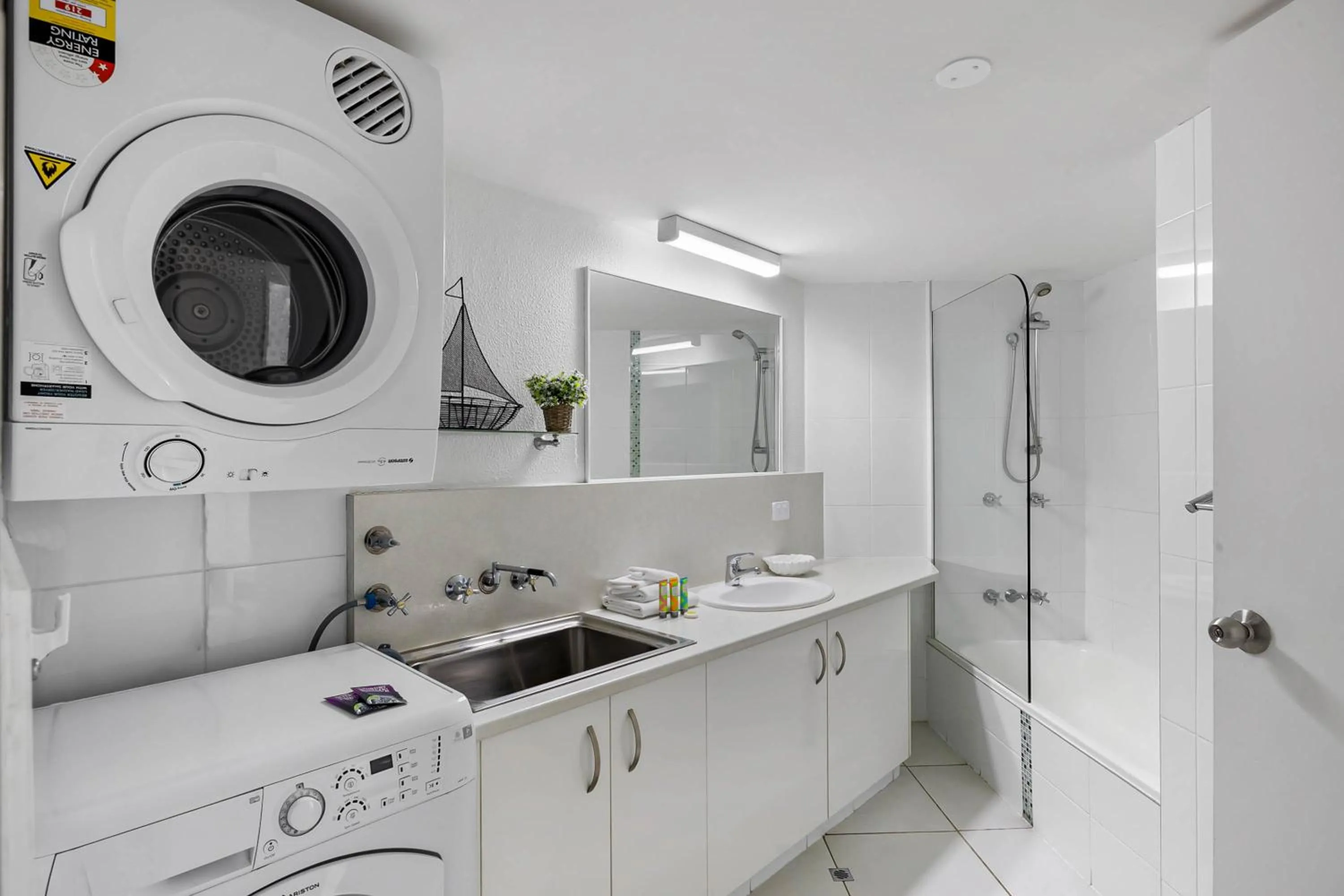 Shower in Mandolin Beachfront Resort