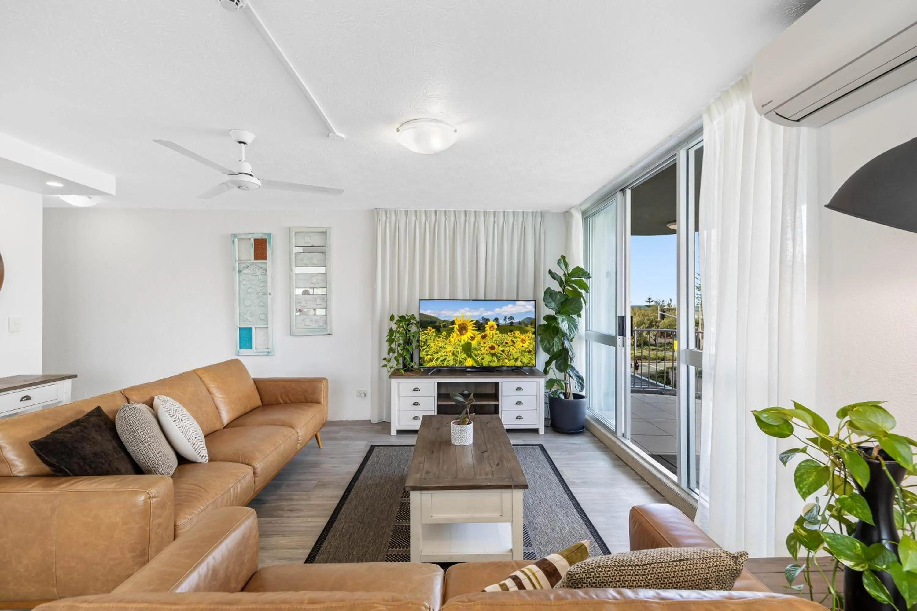 Living room in Mandolin Beachfront Resort