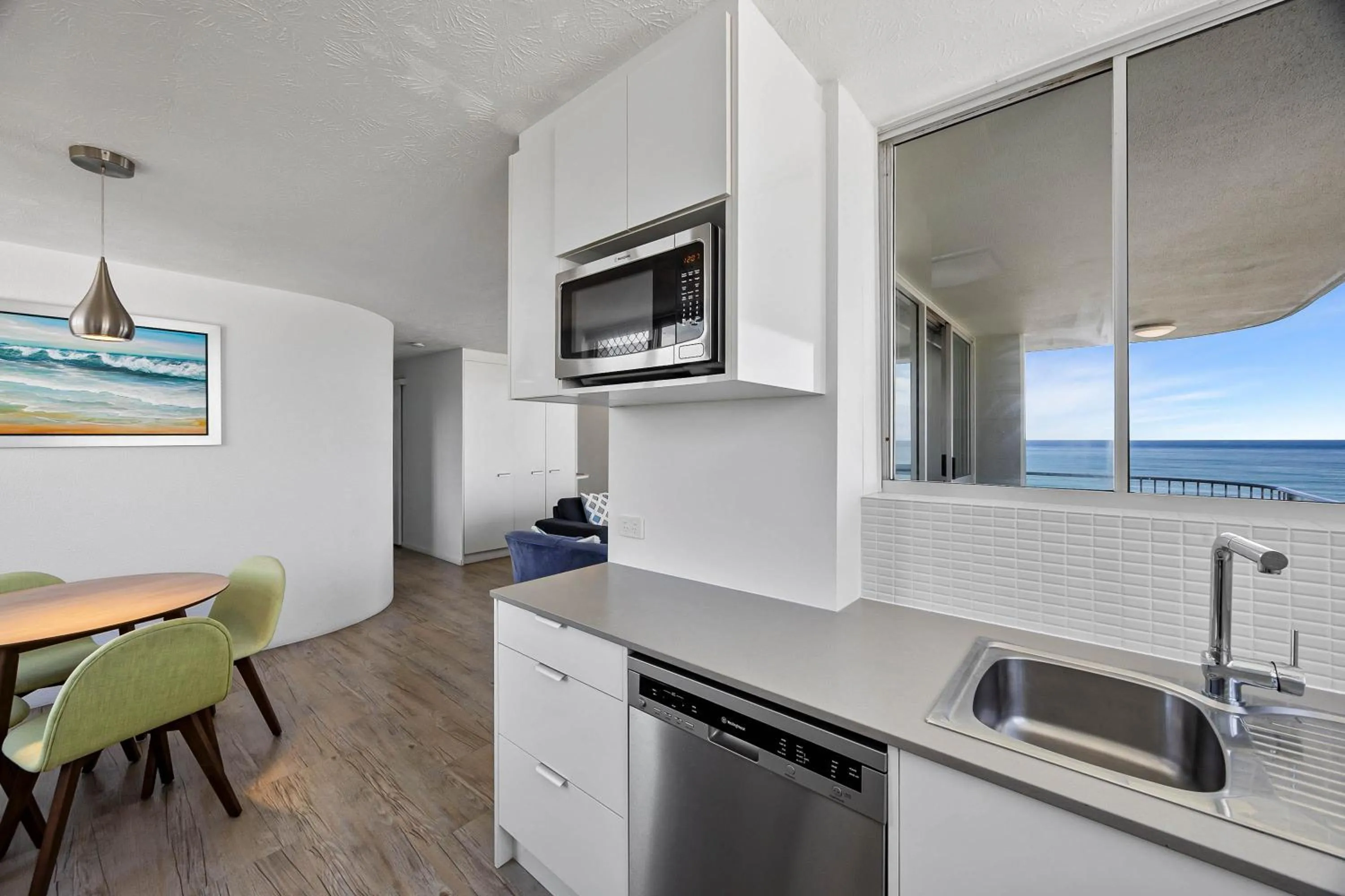 kitchen in Mandolin Beachfront Resort