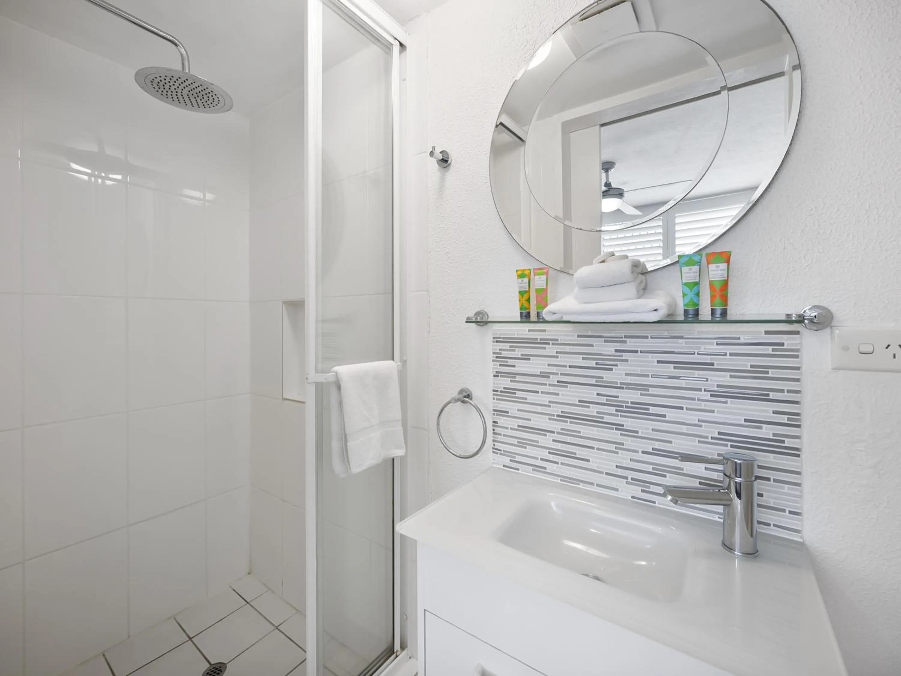 Shower in Mandolin Beachfront Resort