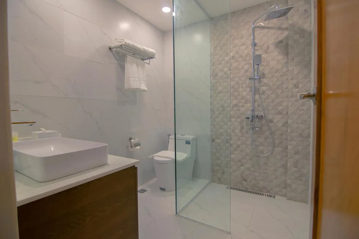 Bathroom in Thunderbird Resorts - Rizal