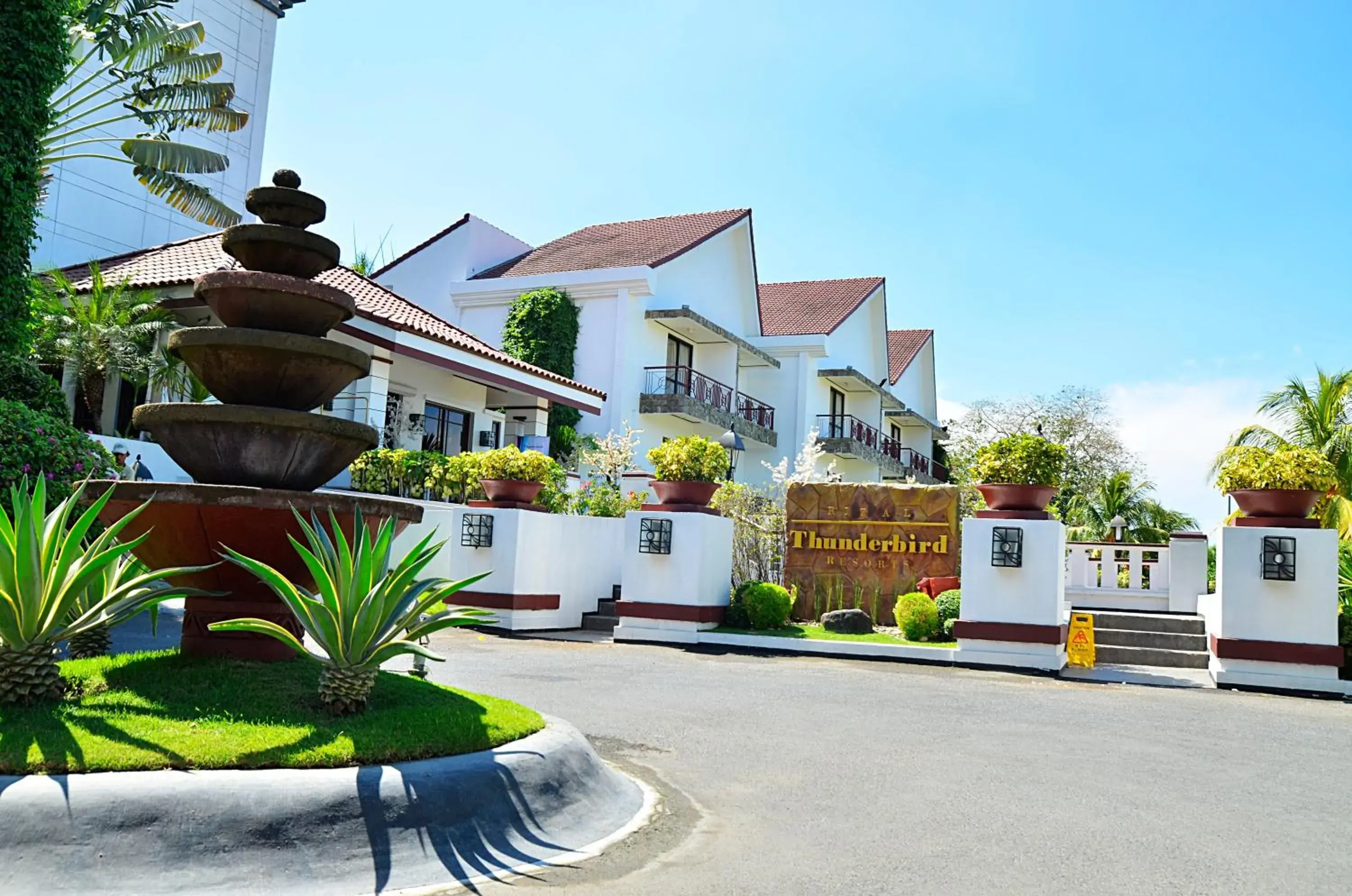 Facade/entrance in Thunderbird Resorts - Rizal Facade/entrance in Thunderbird Resorts - Rizal