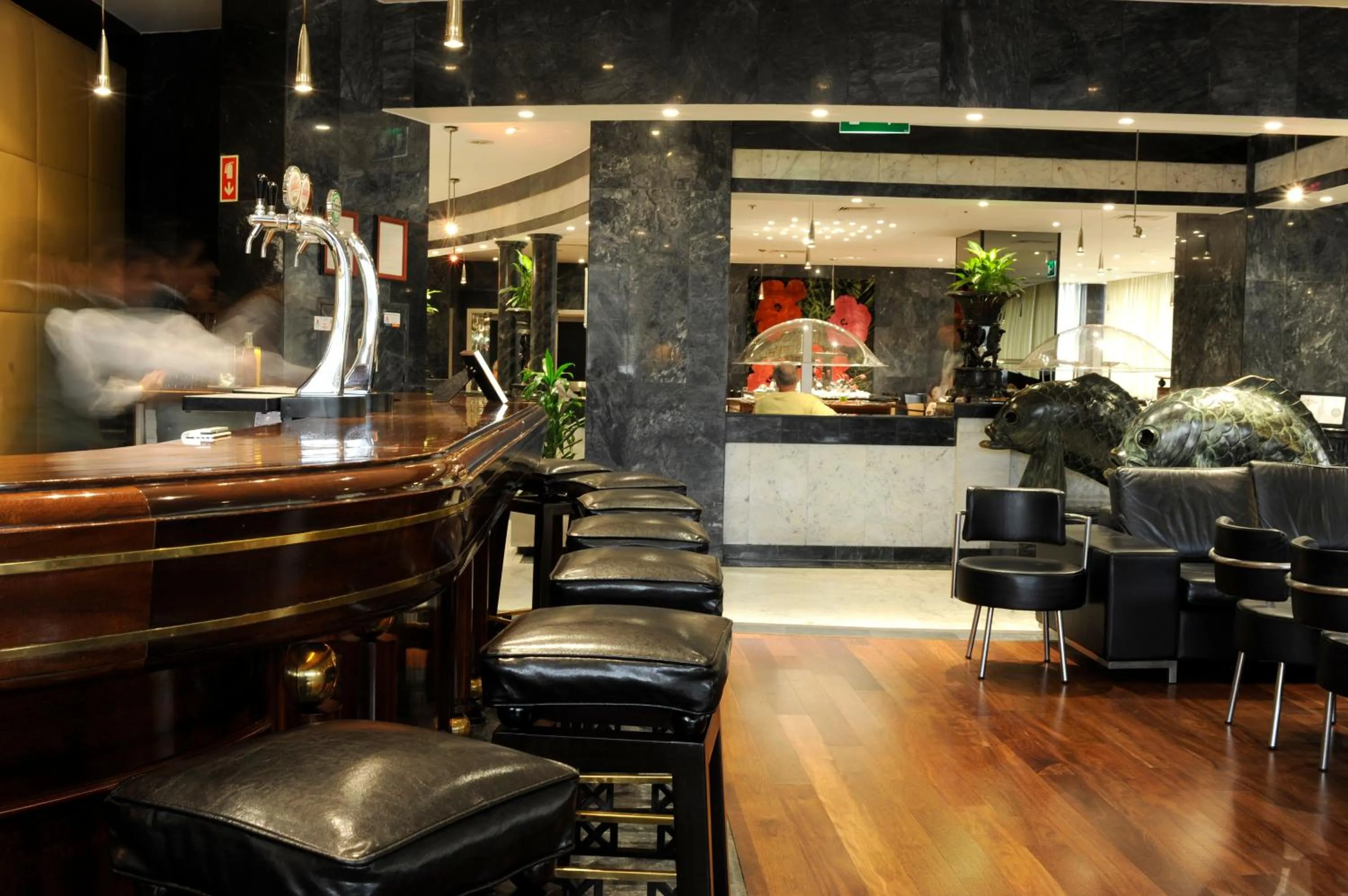 Lounge or bar in Radisson Blu Hotel Lisbon