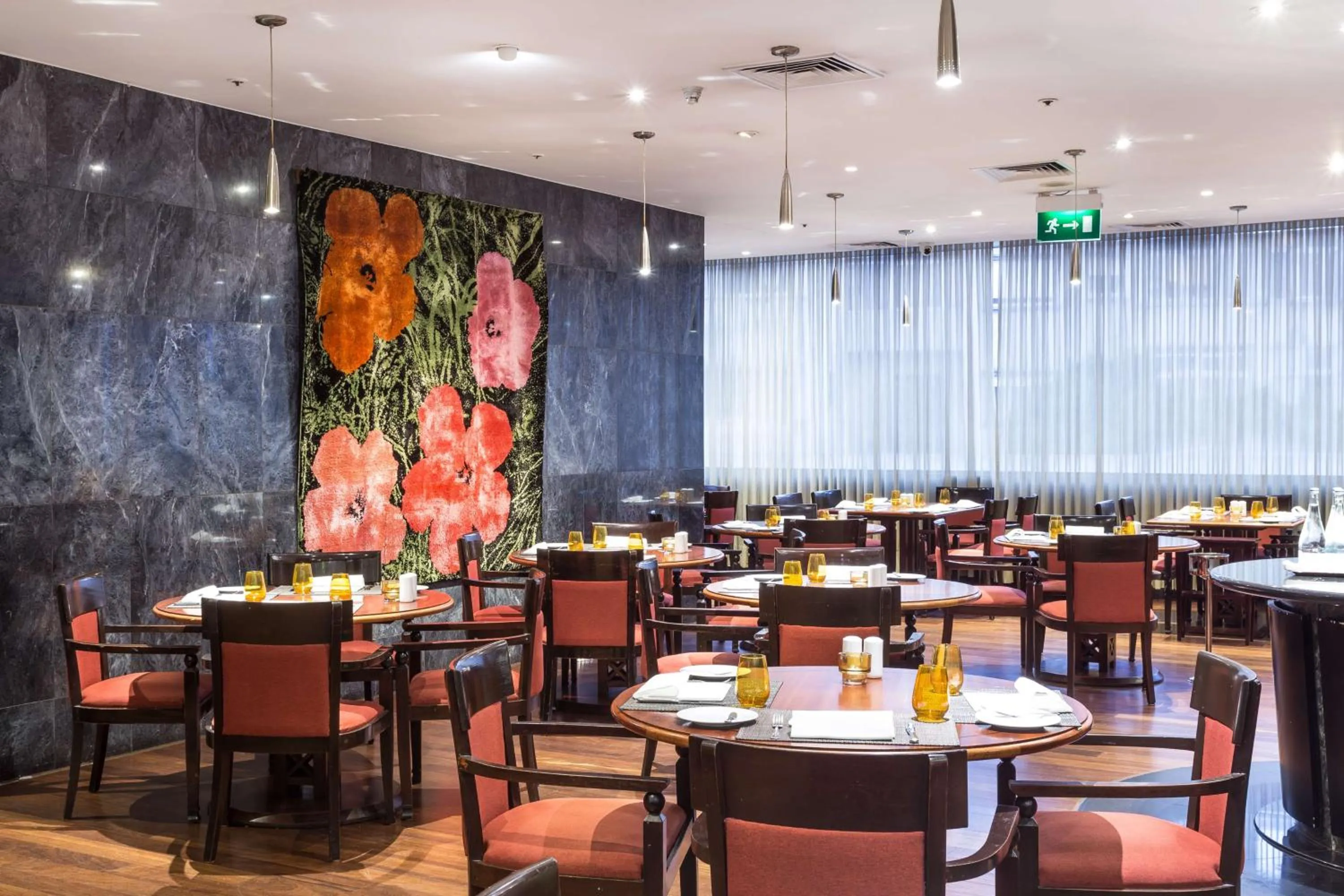 Restaurant/places to eat in Radisson Blu Hotel Lisbon