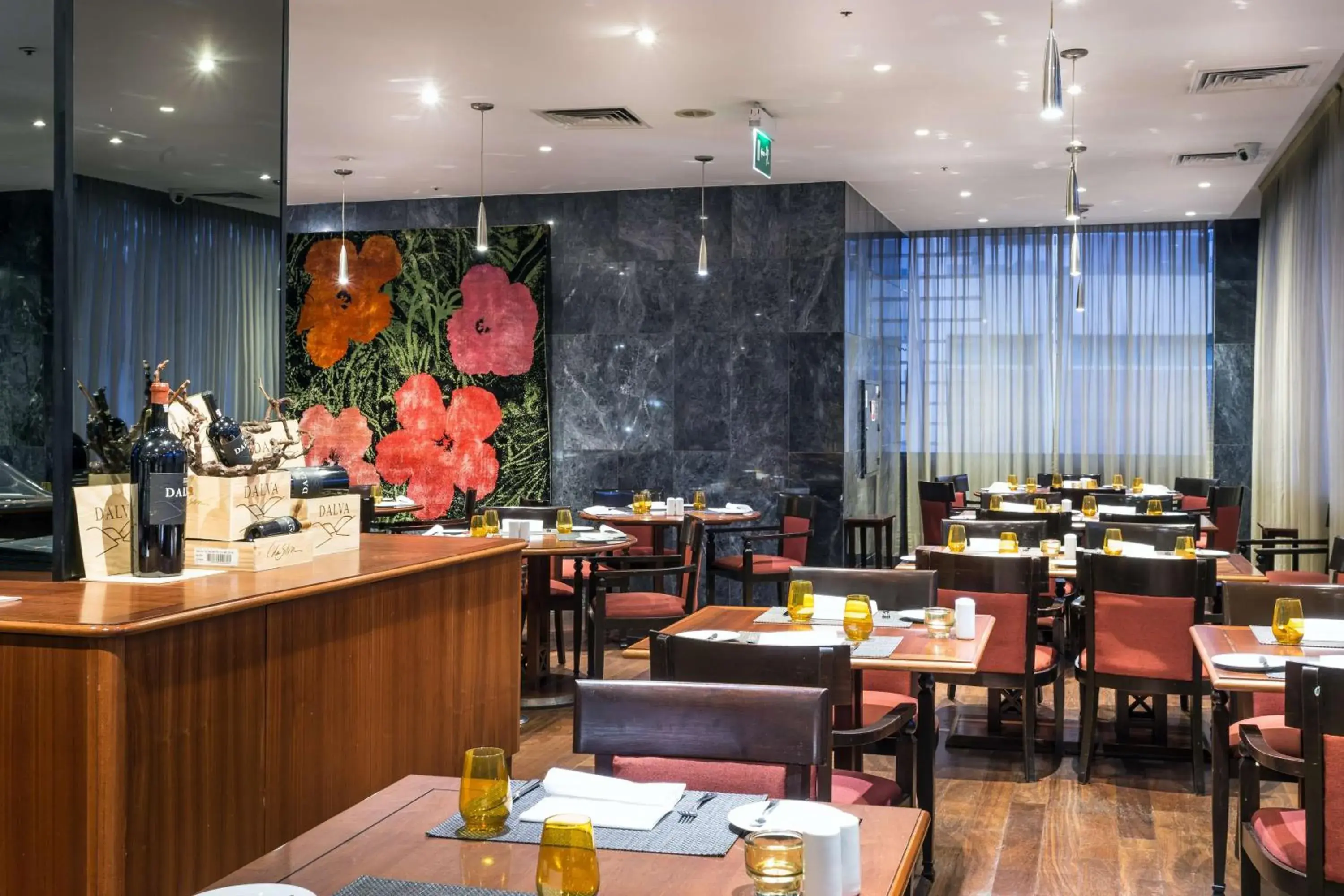 Restaurant/places to eat in Radisson Blu Hotel Lisbon Restaurant/places to eat in Radisson Blu Hotel Lisbon