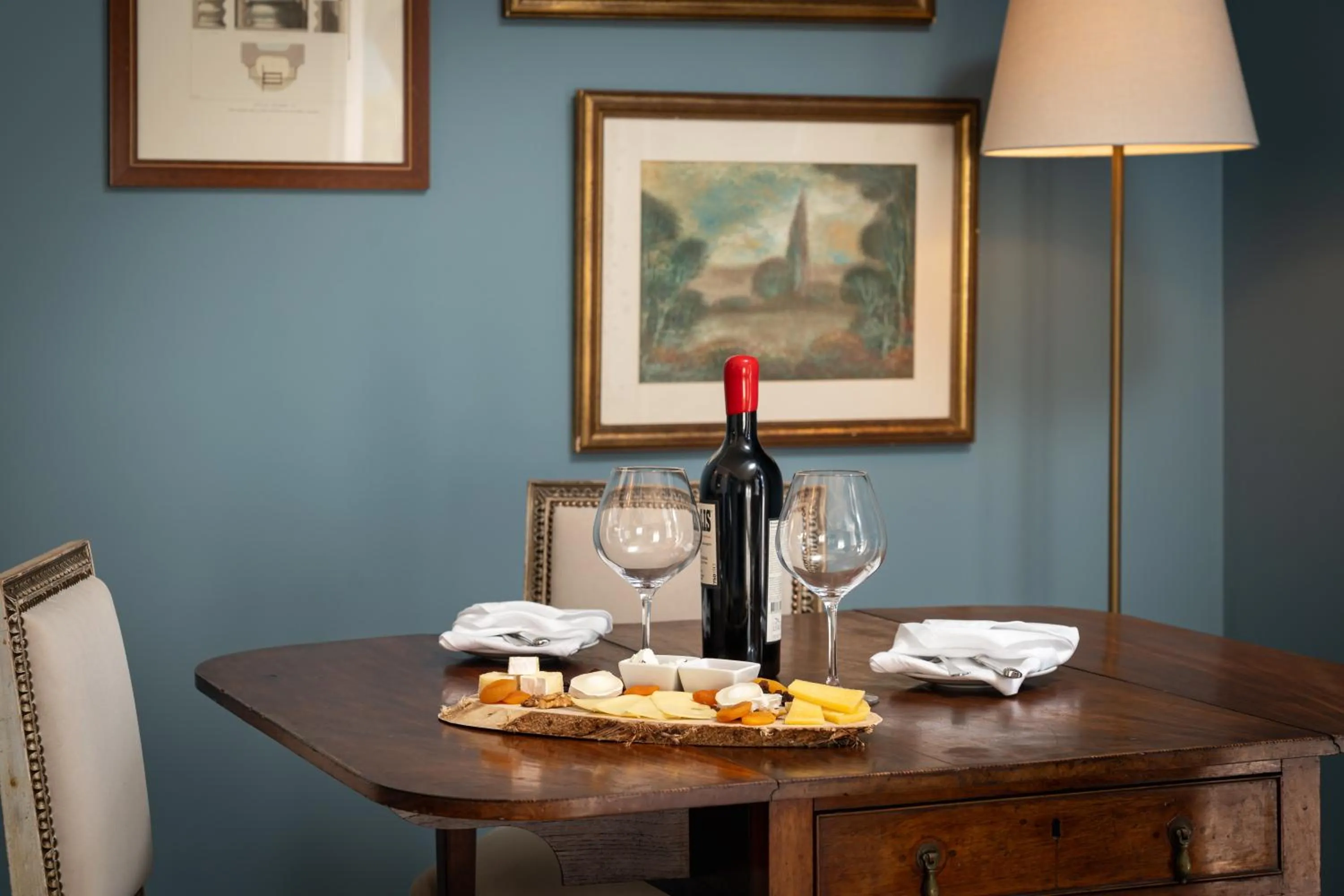 Bedroom in Longevity Senses - Cascais Boutique Hotel - Adults Only