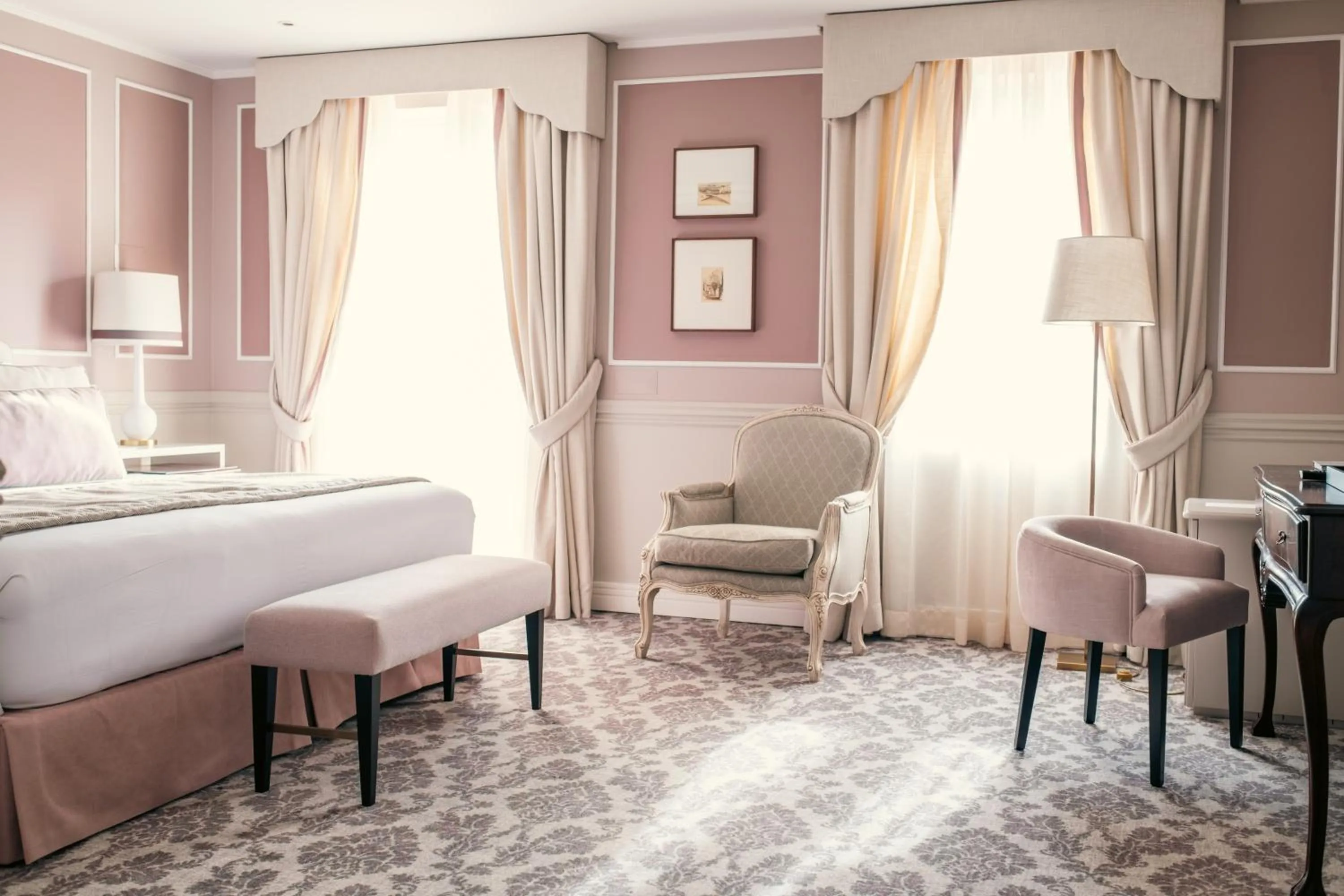 Bedroom, Bed in Longevity Senses - Cascais Boutique Hotel - Adults Only