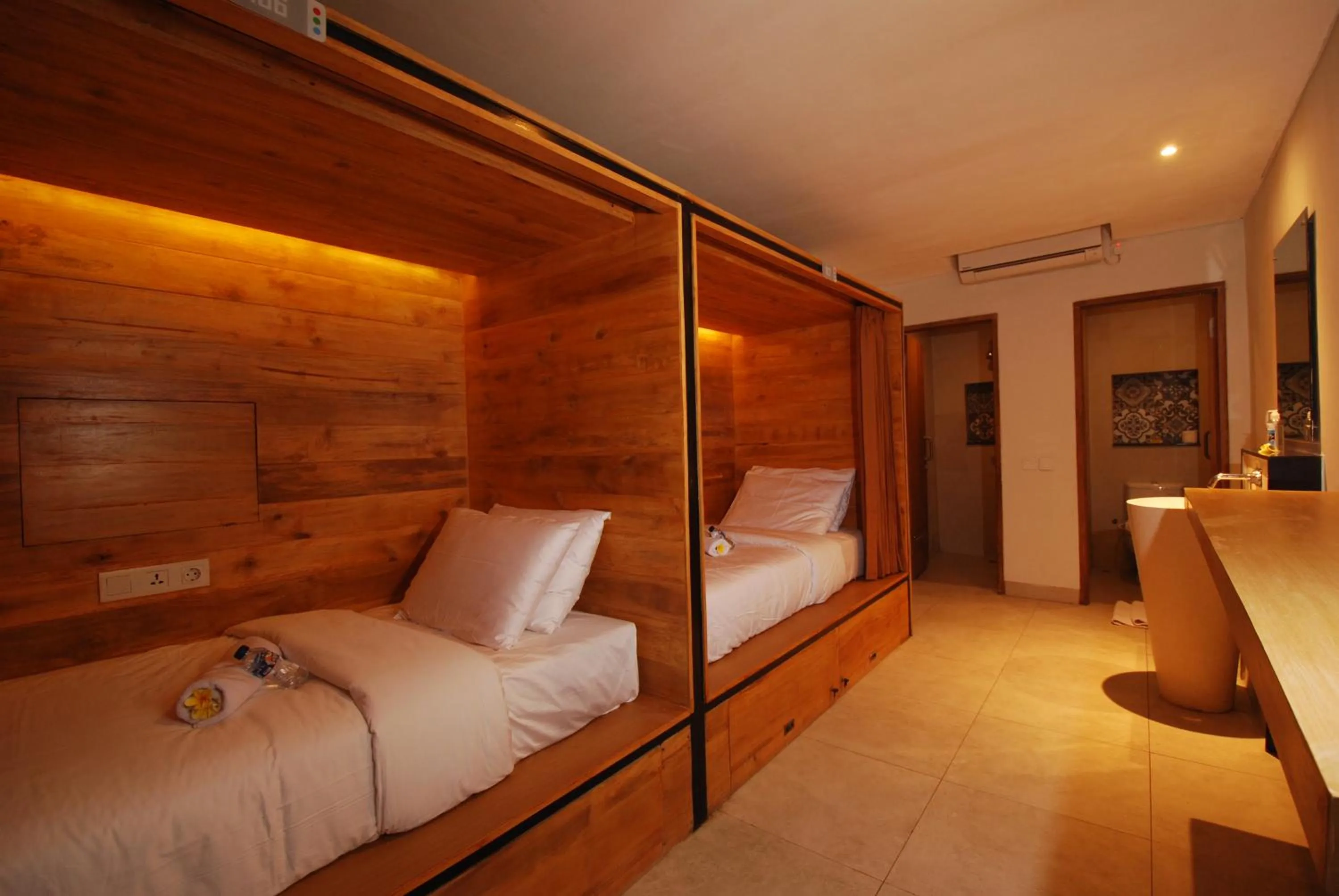 Bed in DBeds Kuta Beach