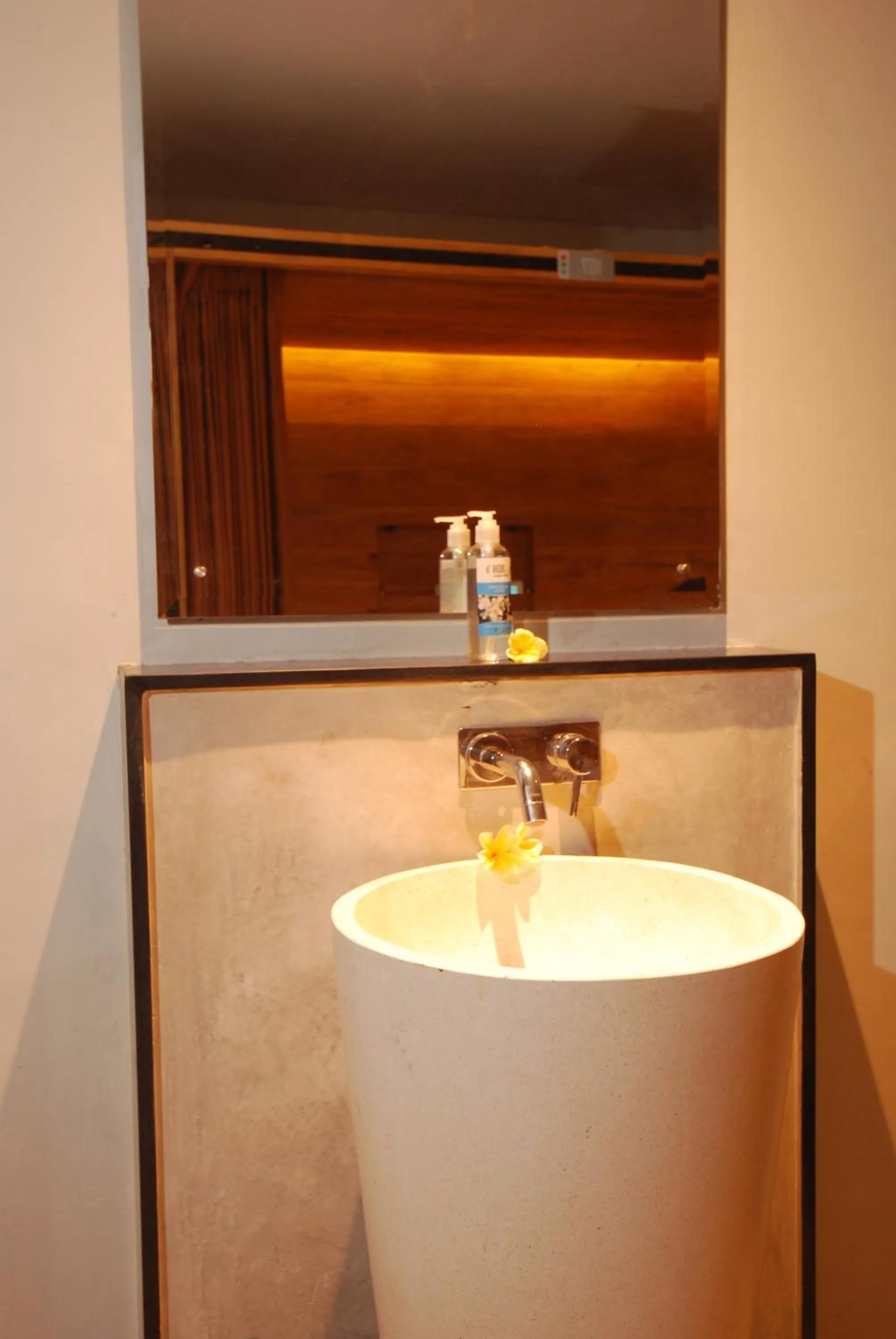 Bathroom in DBeds Kuta Beach