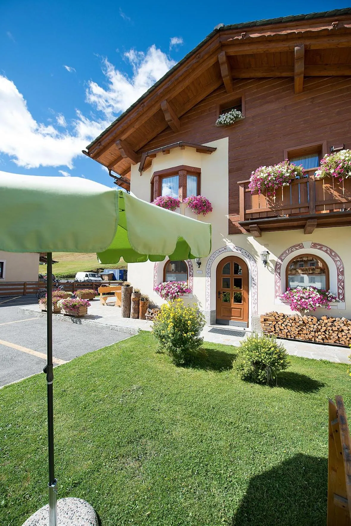 Facade/entrance in Hotel Costanza Mountain Holiday