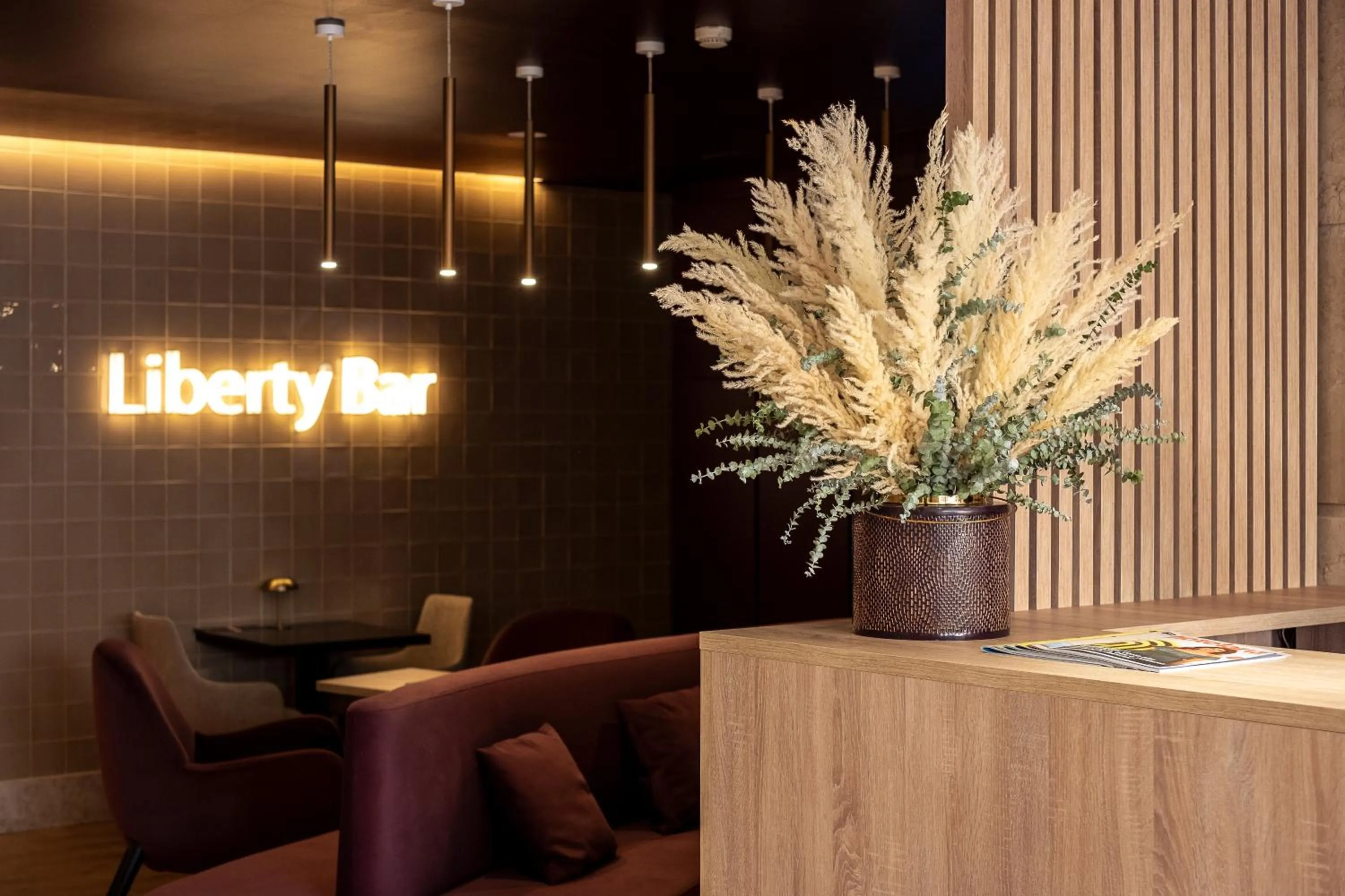 Lounge or bar in America Diamonds Hotel