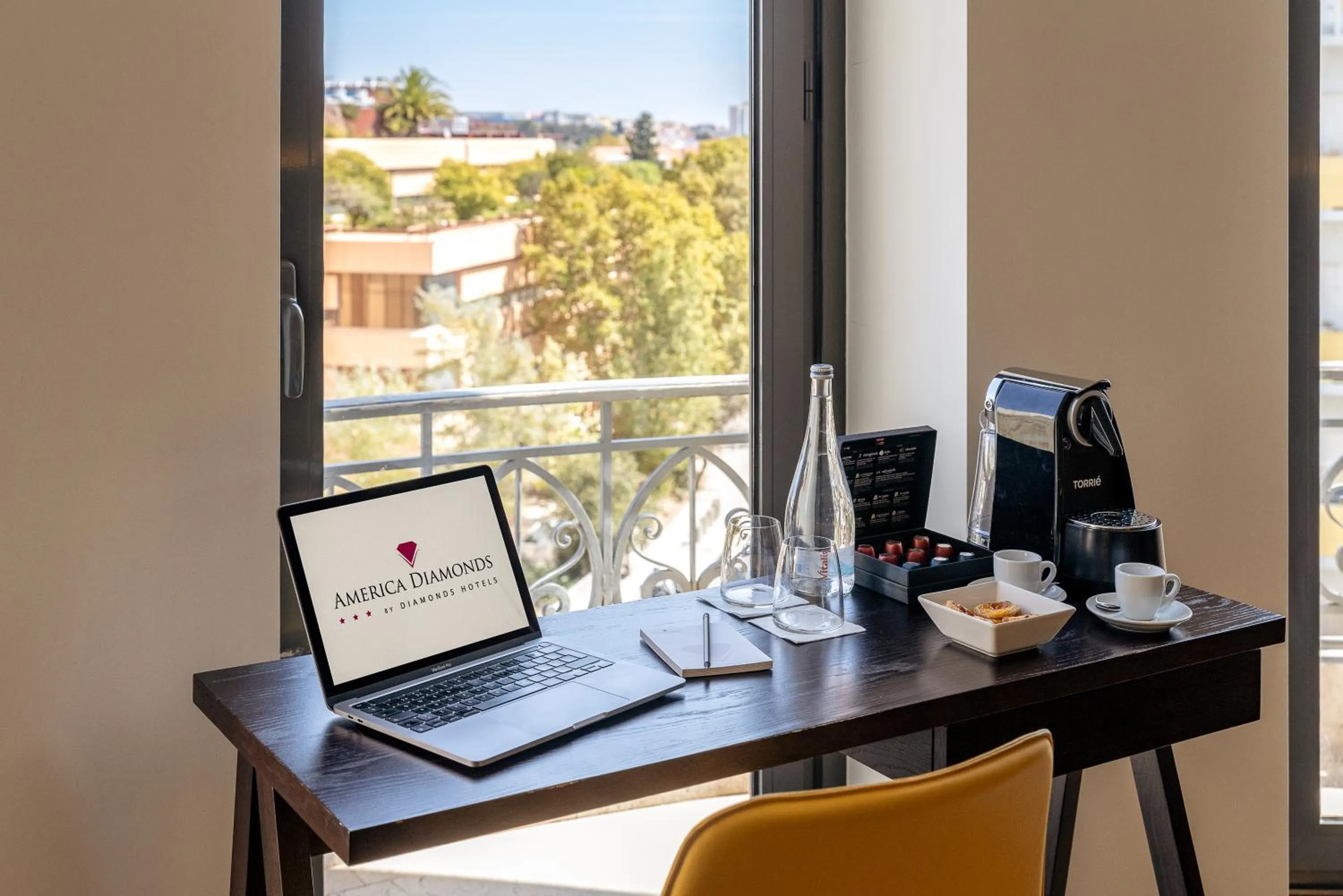 Bedroom in America Diamonds Hotel