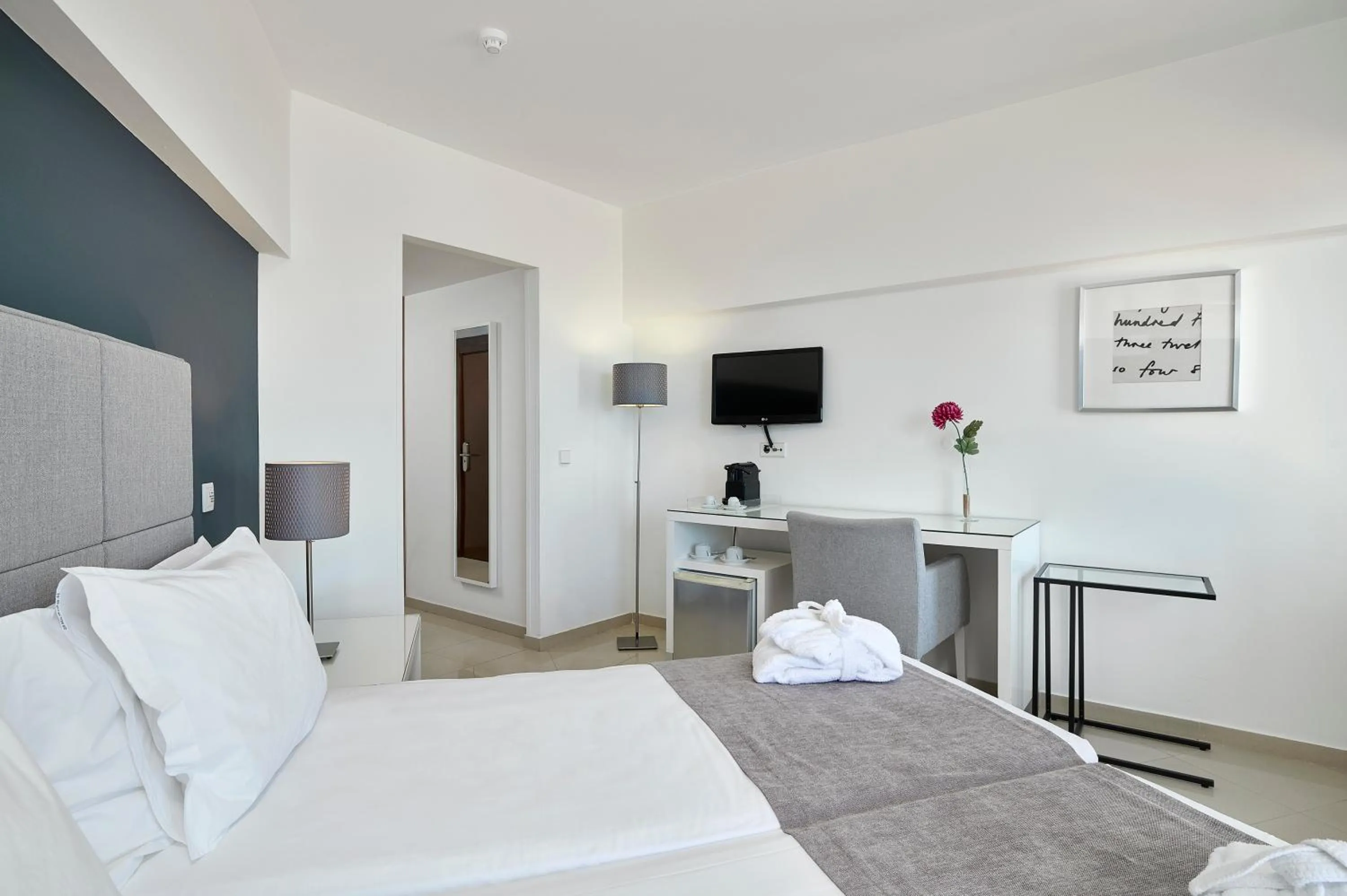 Bed in Rocamar Exclusive Hotel & Spa - Adults Only