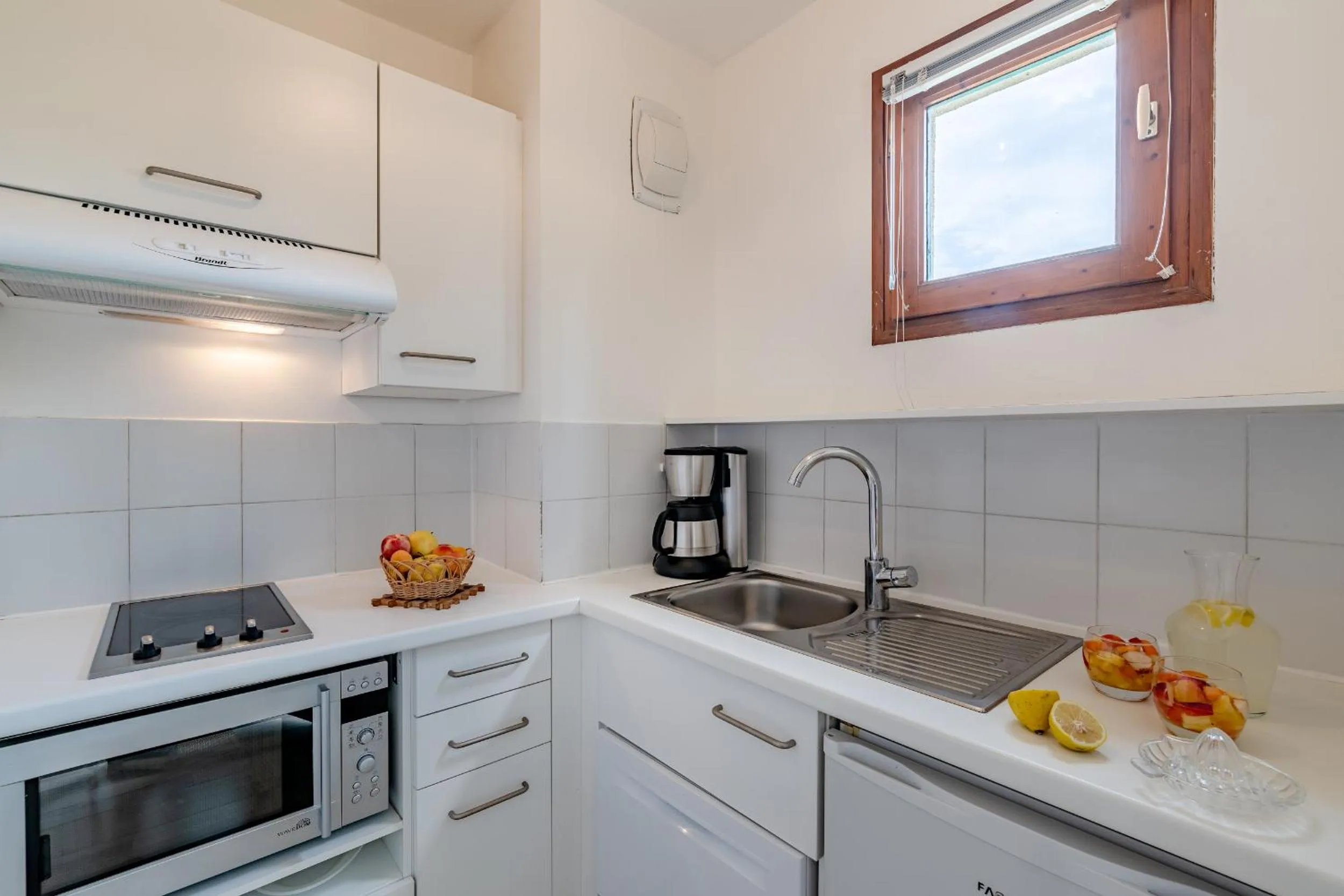 Kitchen or kitchenette in La Pinède