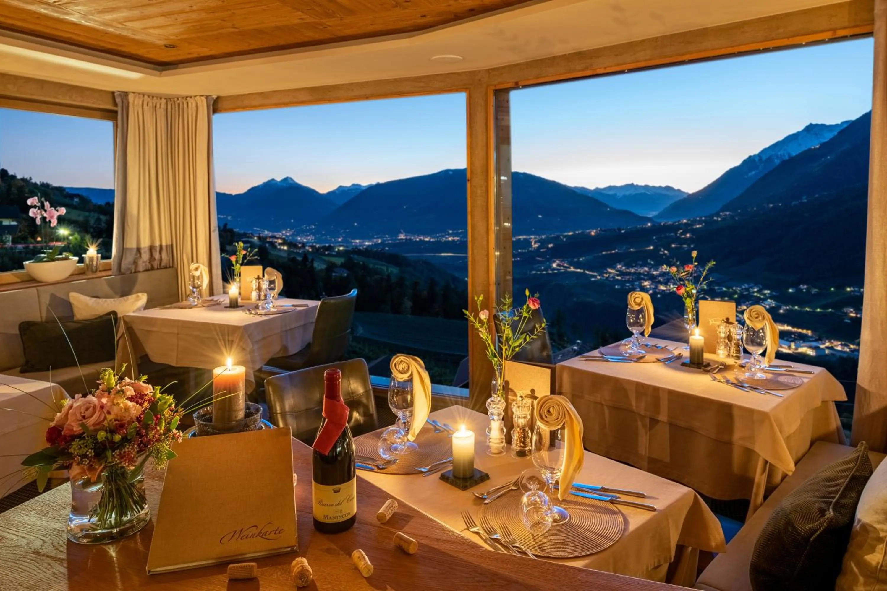 Dining area in Hotel Panorama