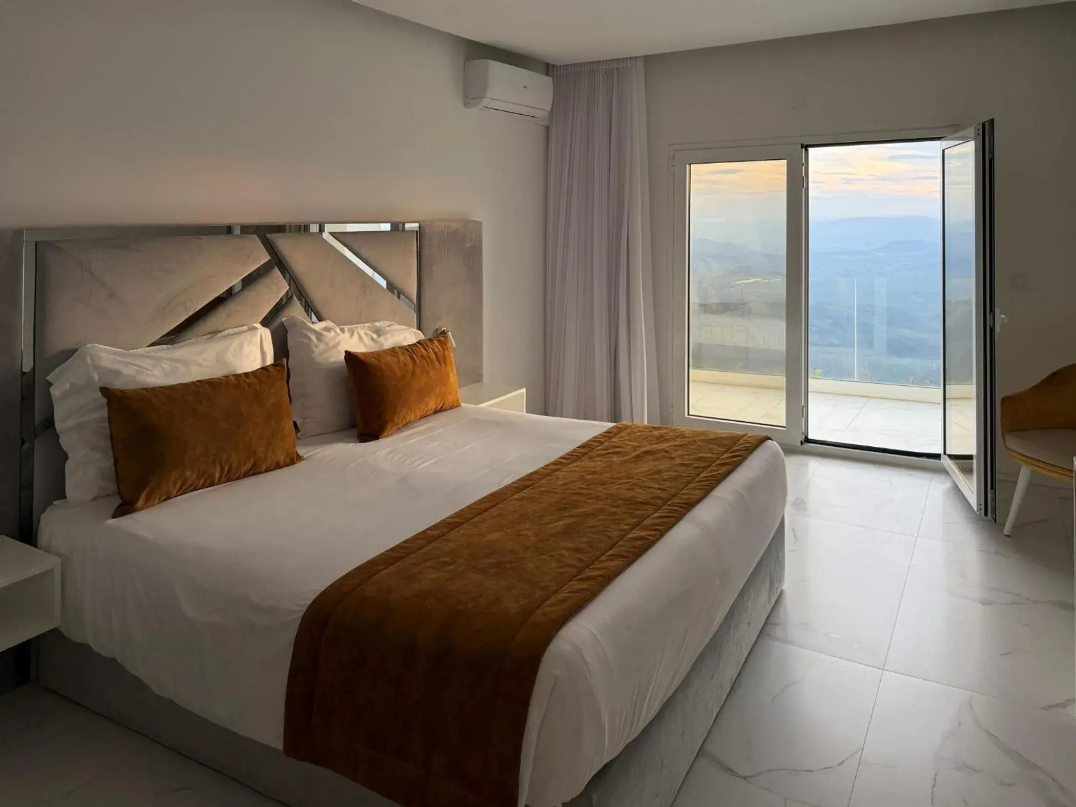 Natural landscape, Bed in Oca Douro Valley Hotel and Spa Natural landscape, Bed in Oca Douro Valley Hotel and Spa