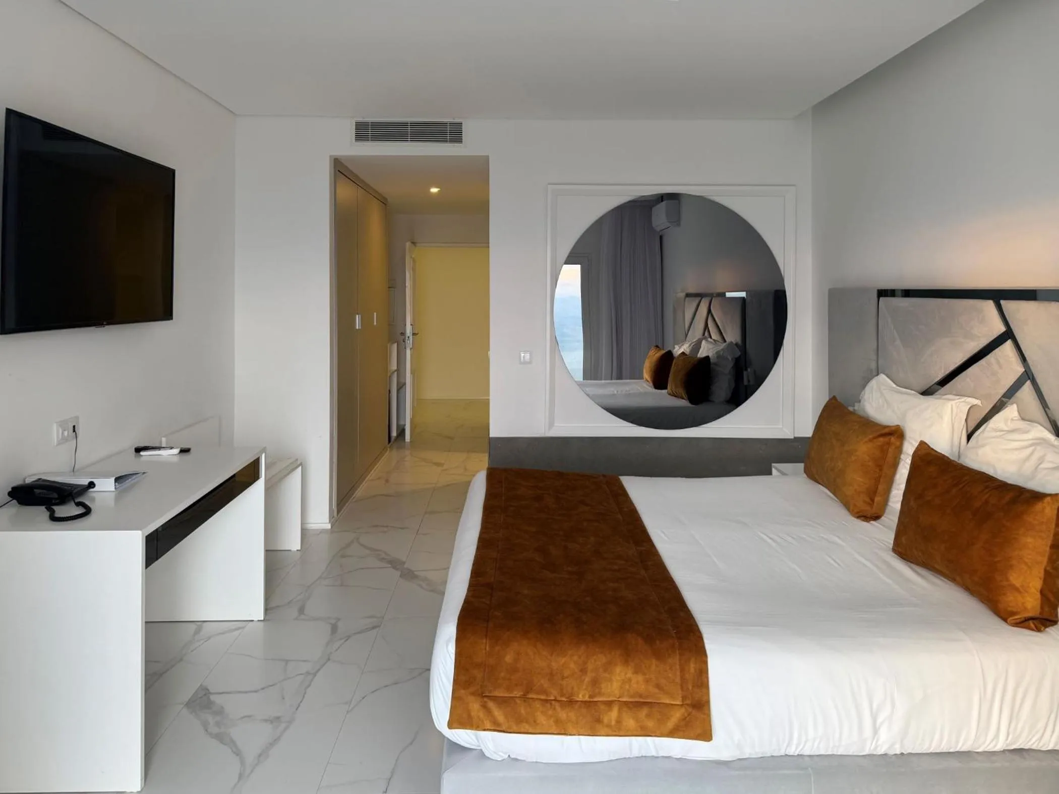 Photo of the whole room, Bed in Oca Douro Valley Hotel and Spa