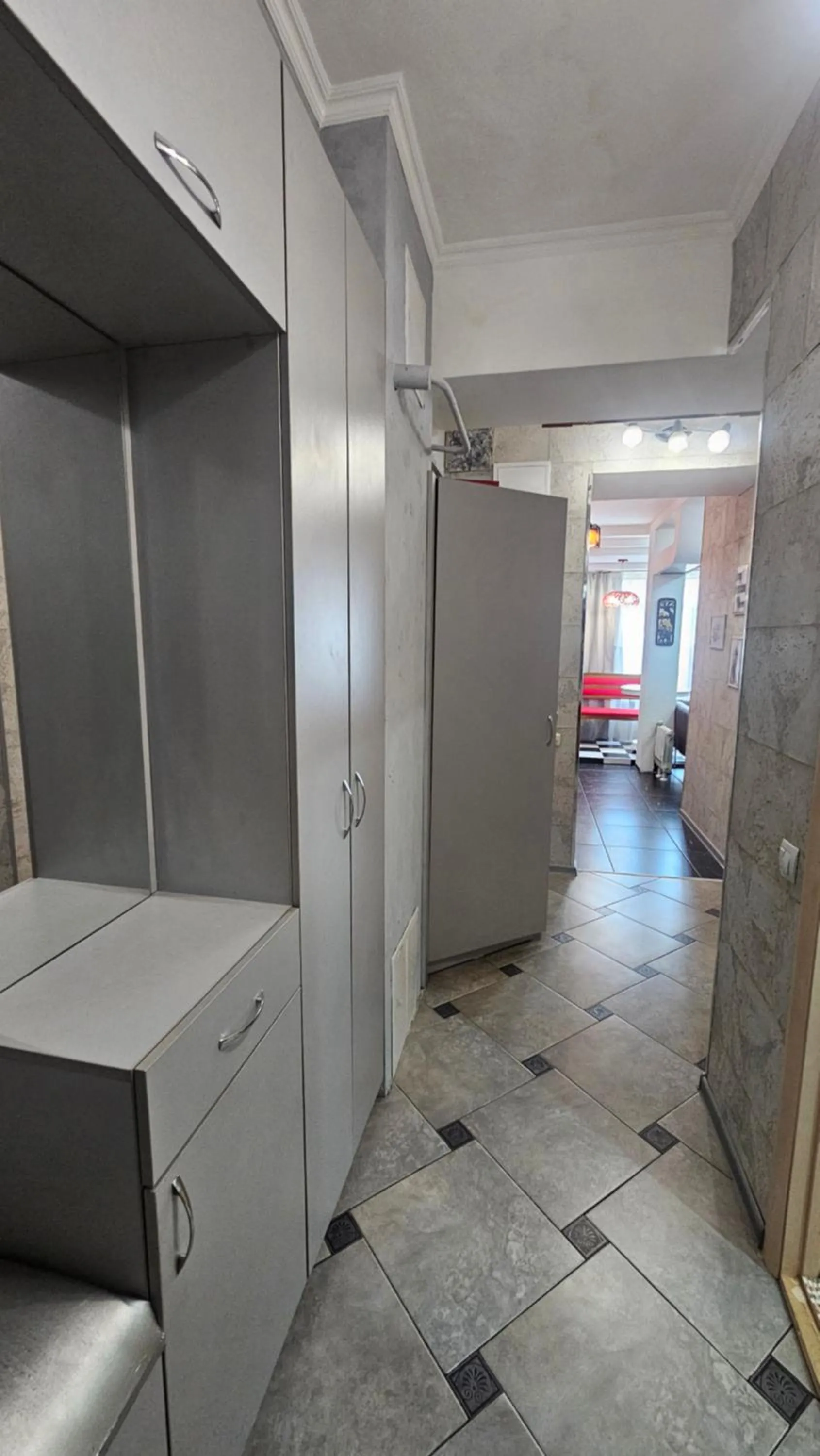 Apartment on Nazarbayeva 77