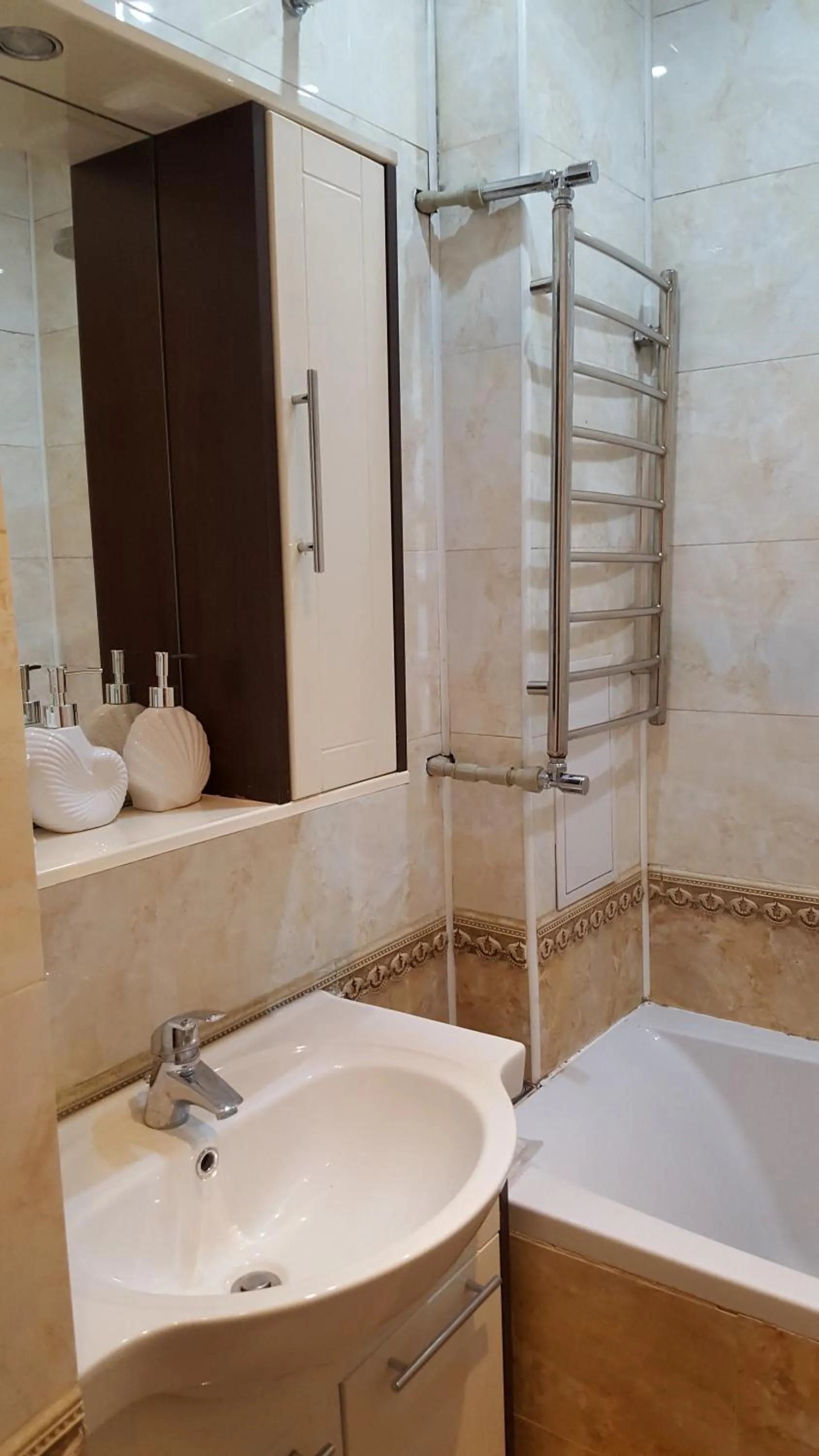 Apartment on Nazarbayeva 77
