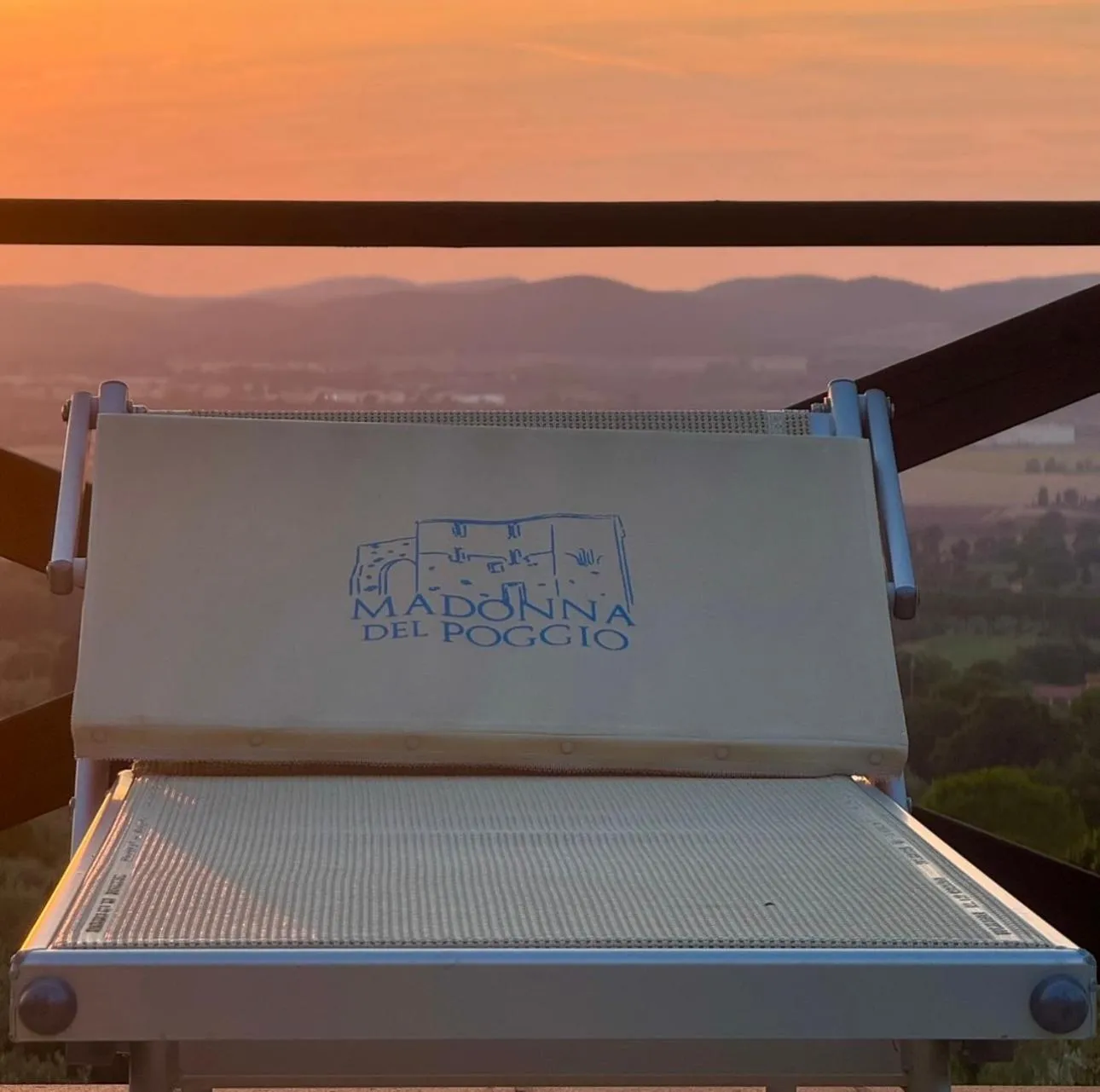 Swimming pool in Madonna Del Poggio CAV