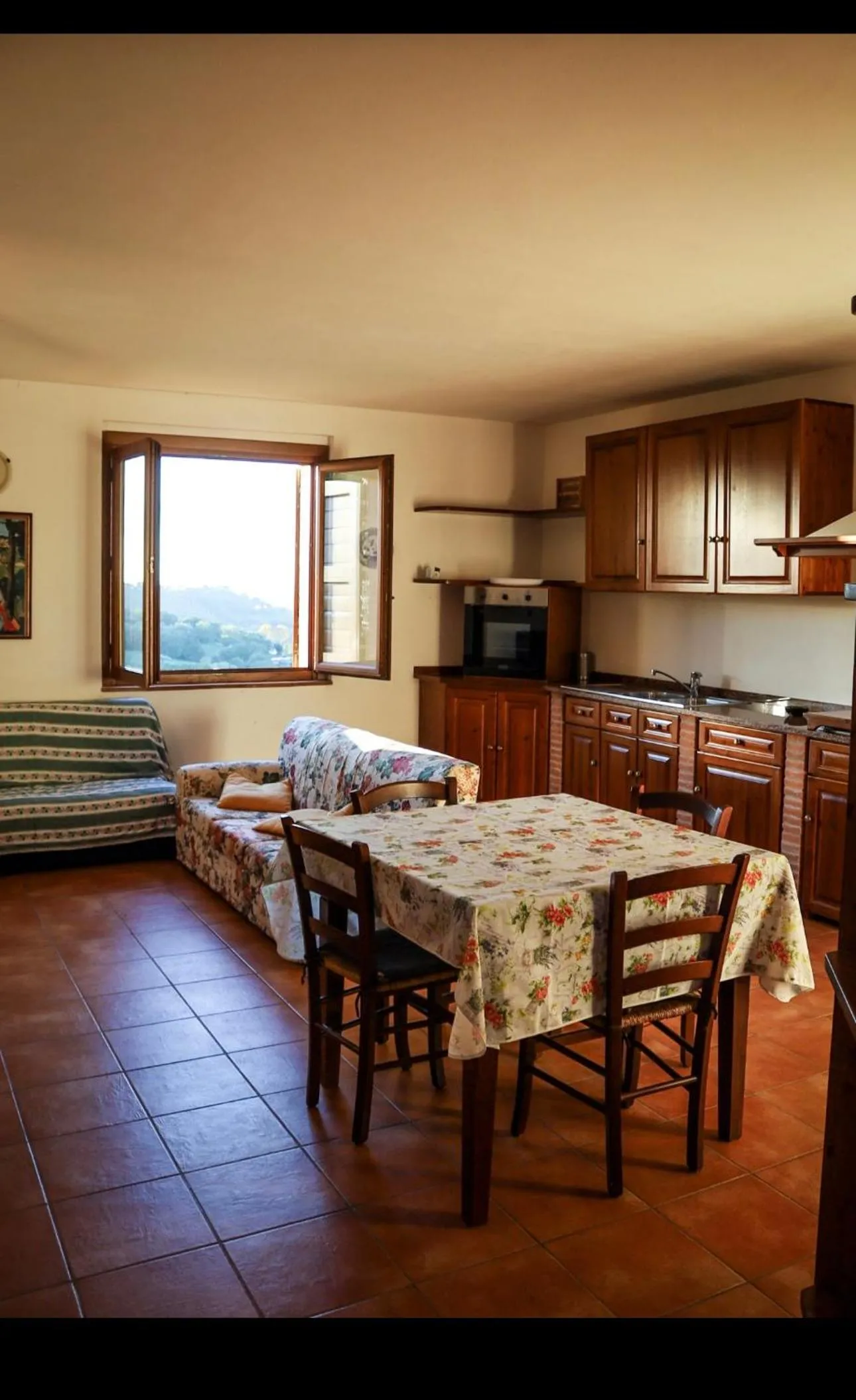 Kitchen or kitchenette in Madonna Del Poggio CAV