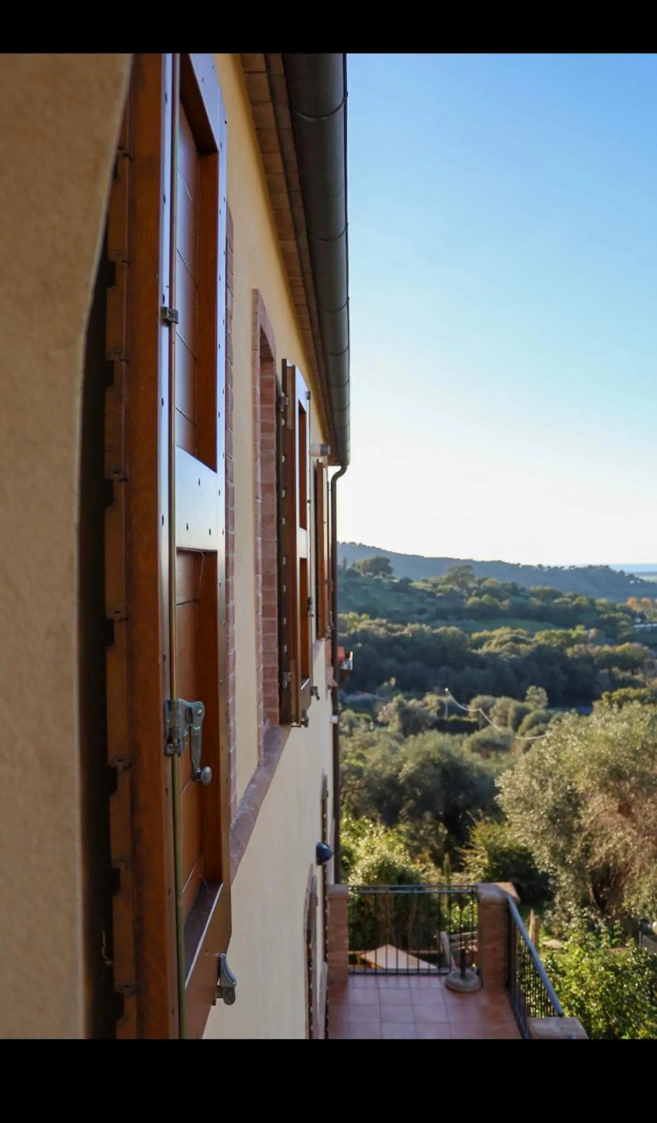 Property building in Madonna Del Poggio CAV