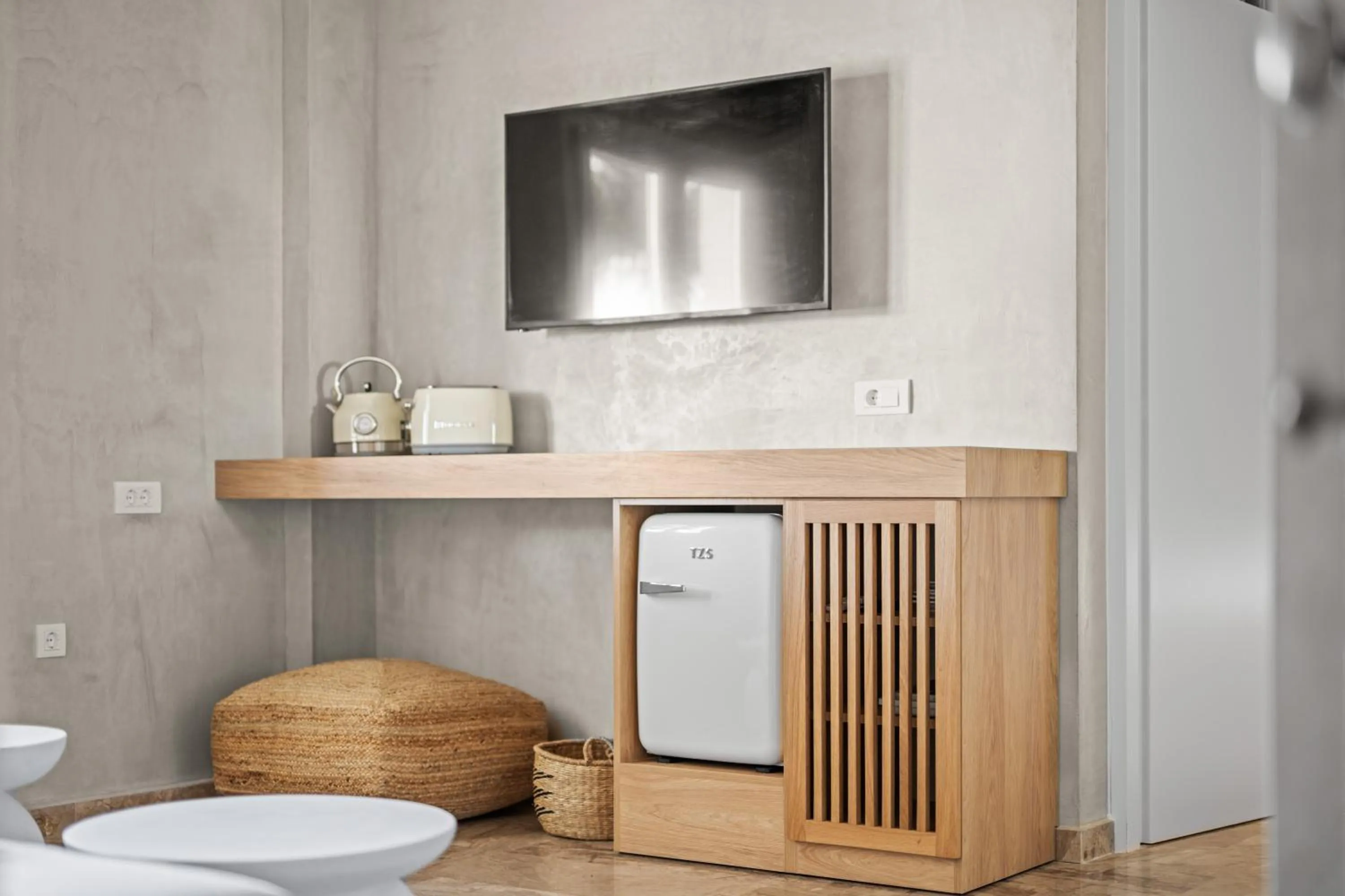 minibar in Nikos Apartments