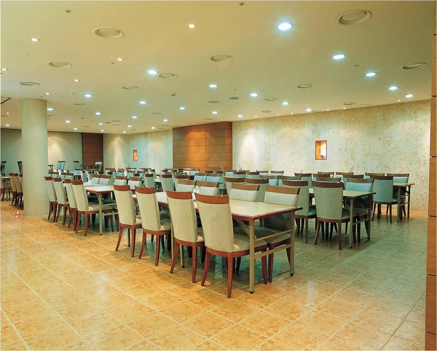 Restaurant/places to eat in Seorak Pine Resort